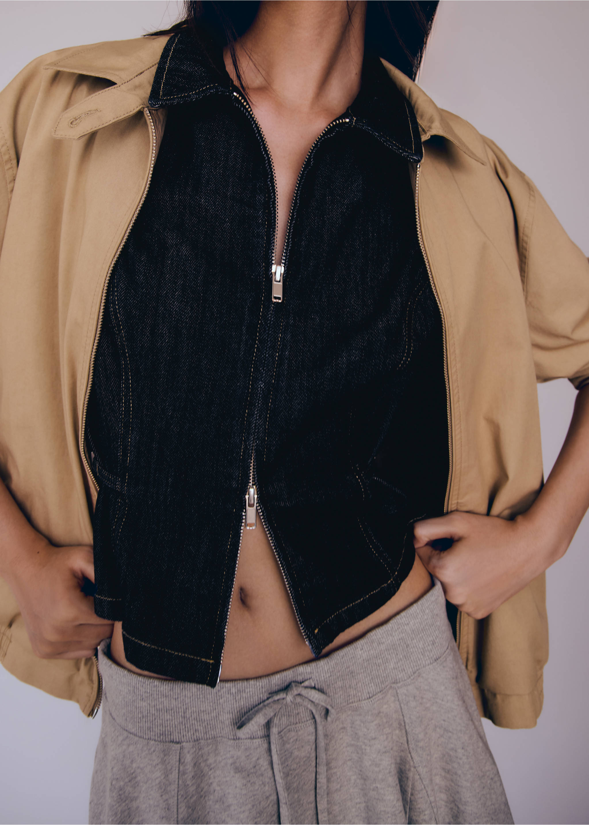 Short skirt with bow - Details of the article 6, Light Heather Grey. Ref: 77096348-00.