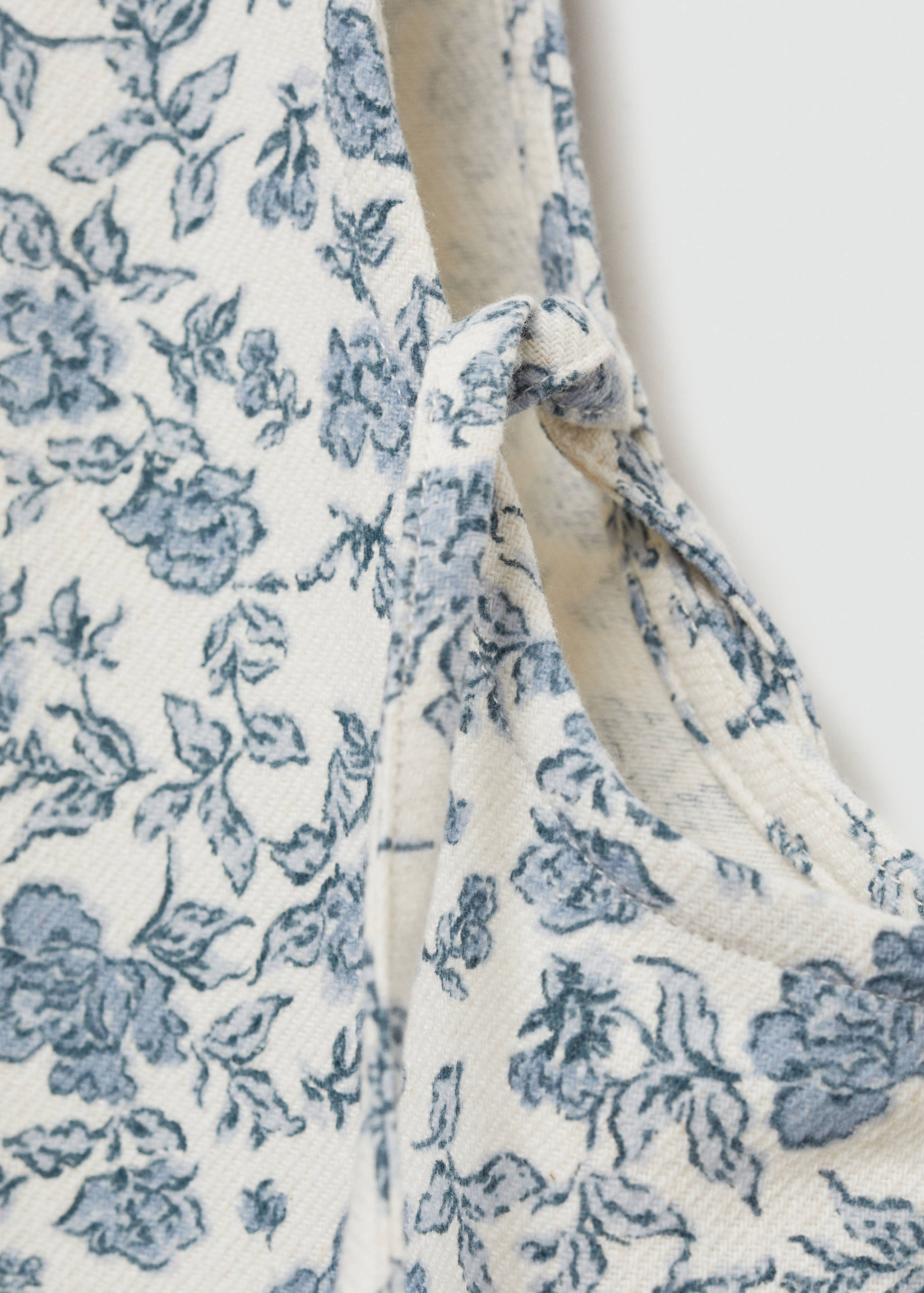 Floral print dungarees - Details of the article 0