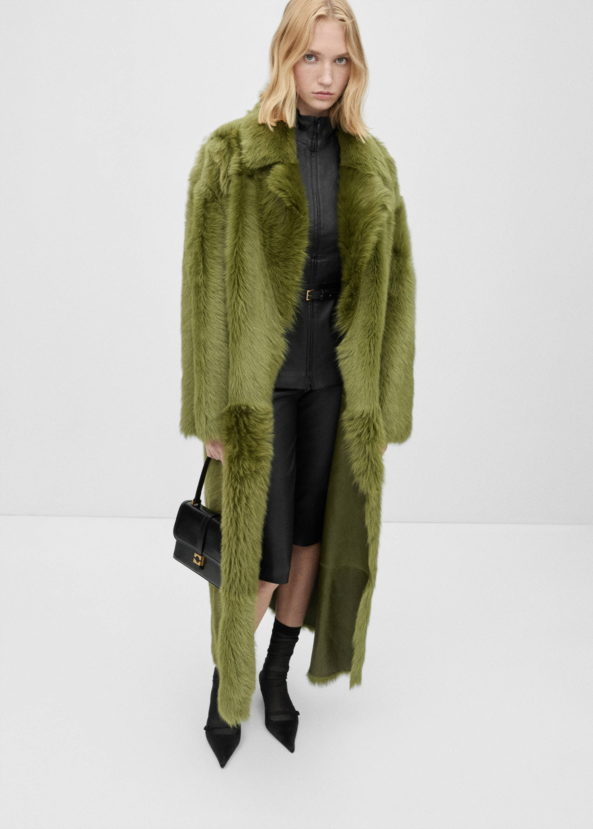 Fitted leather jacket with double zip - General plane