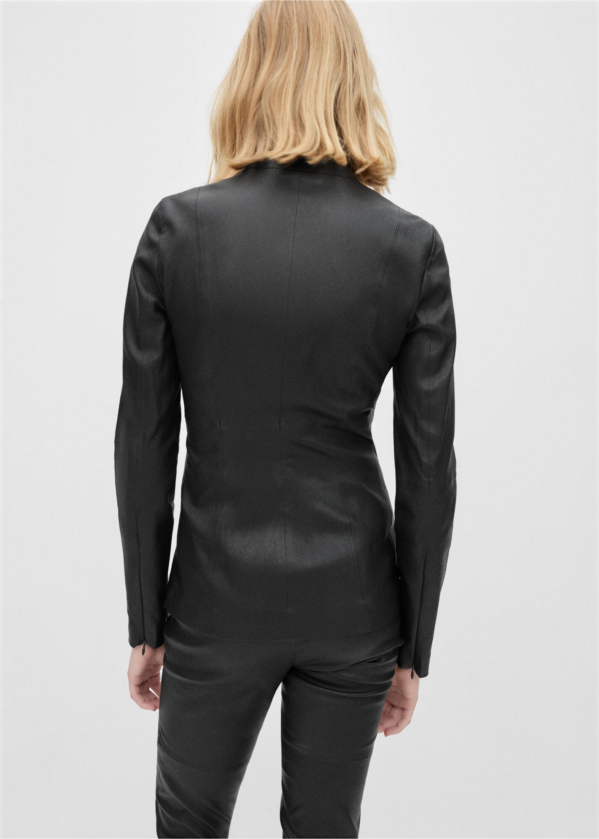 Fitted leather jacket with double zip - Reverse of the article, Black. Ref: 77096355-00.