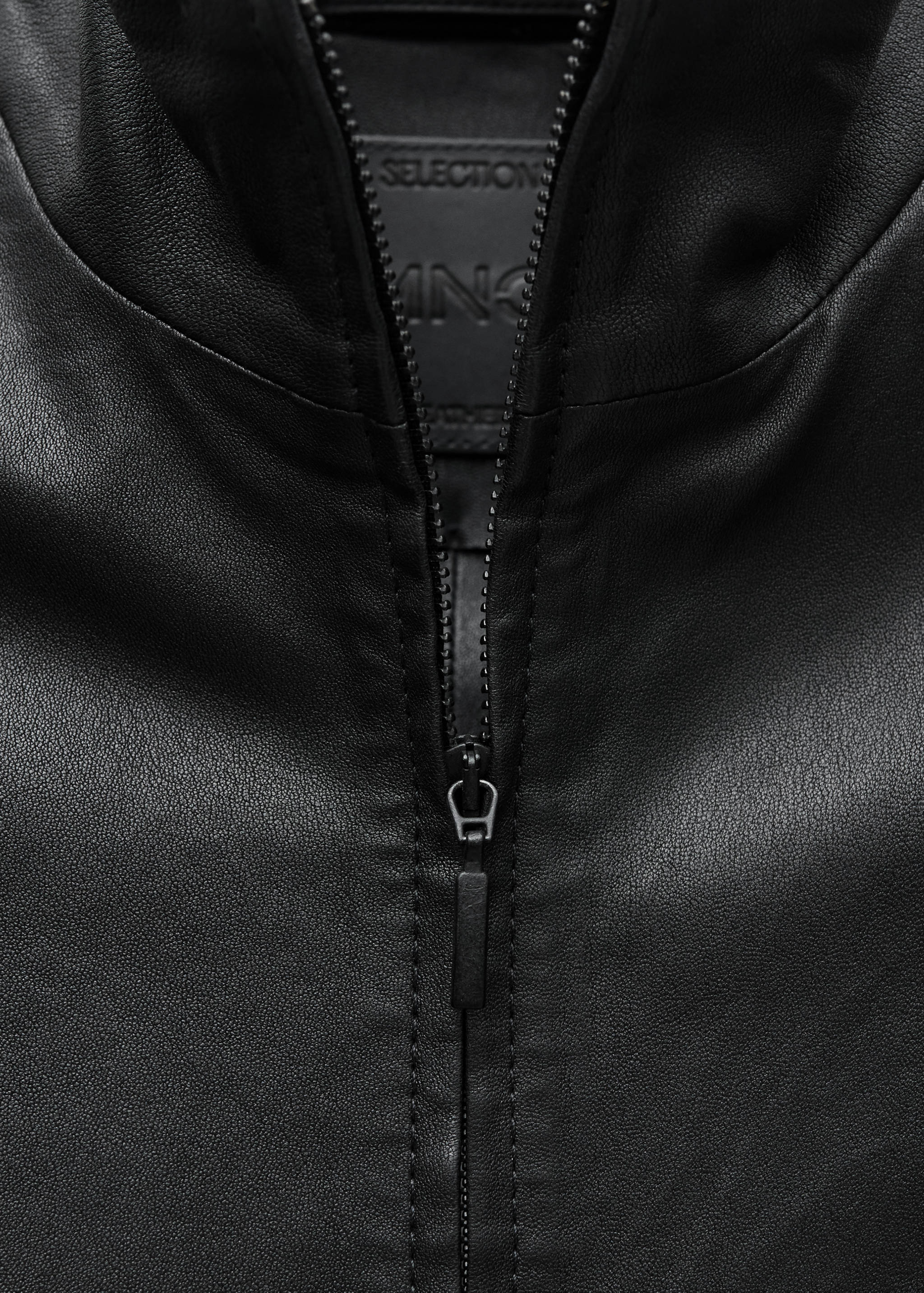 Fitted leather jacket with double zip - Details of the article 8