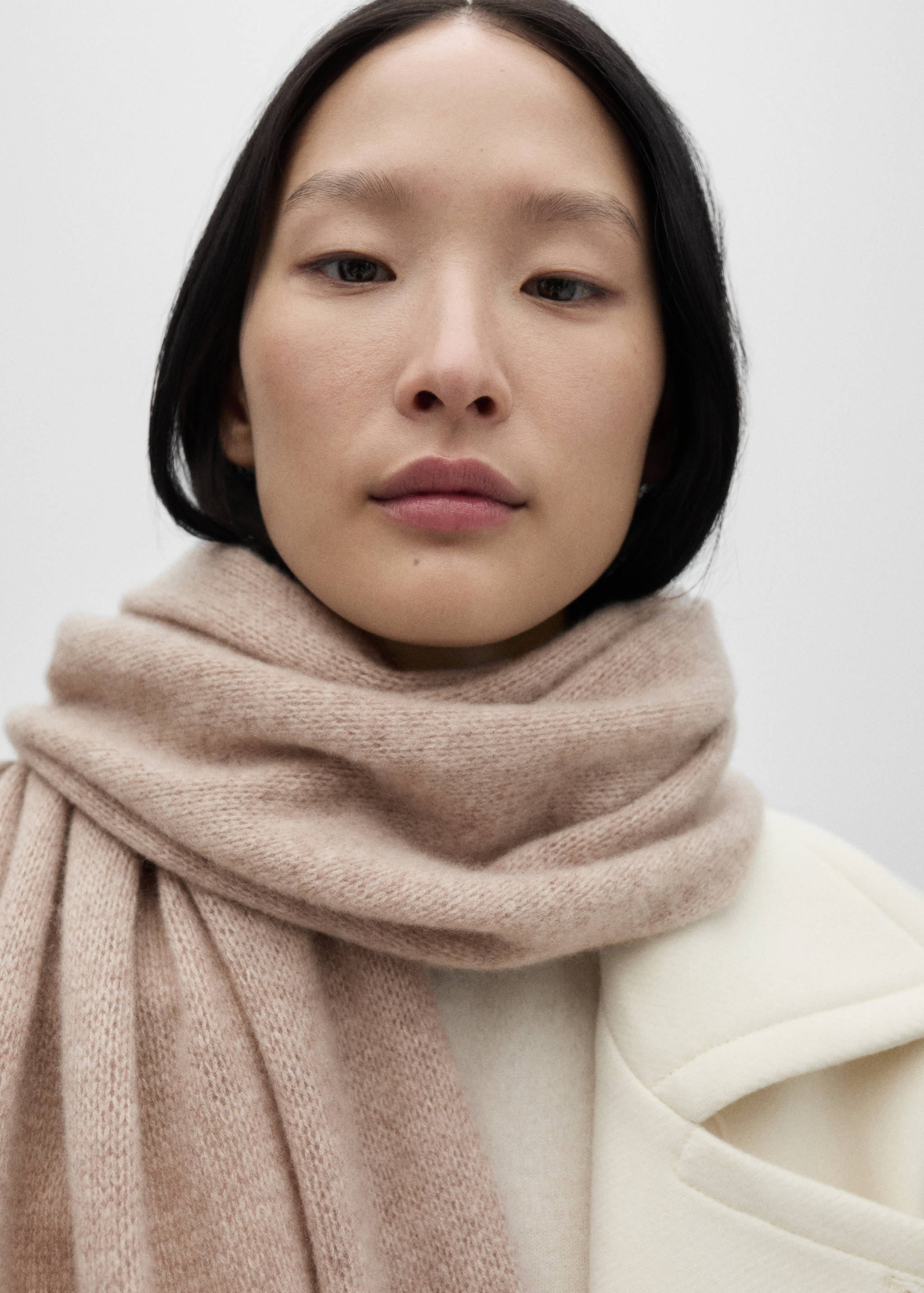 100% cashmere scarf - Details of the article 9