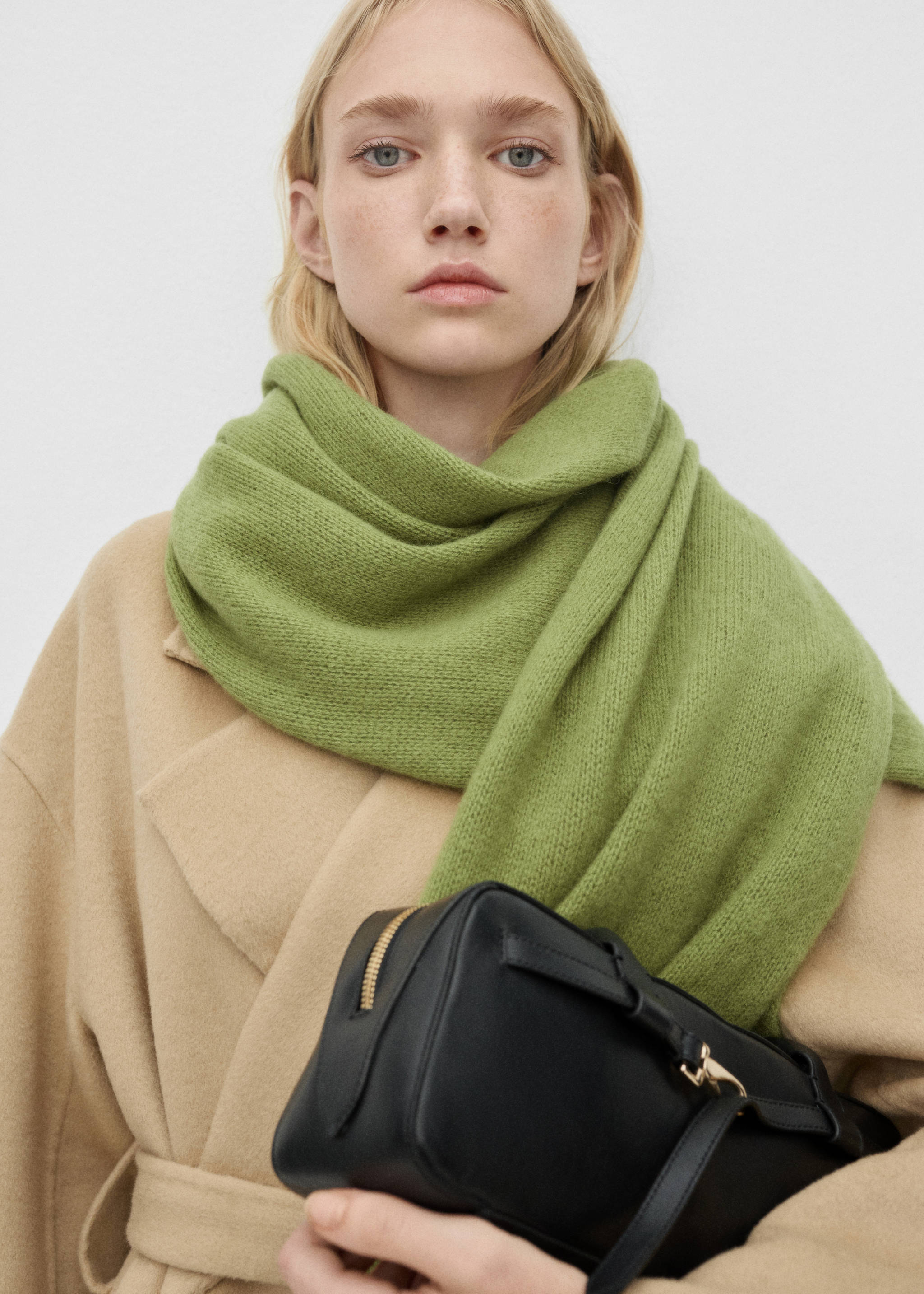 100% cashmere scarf - General plane