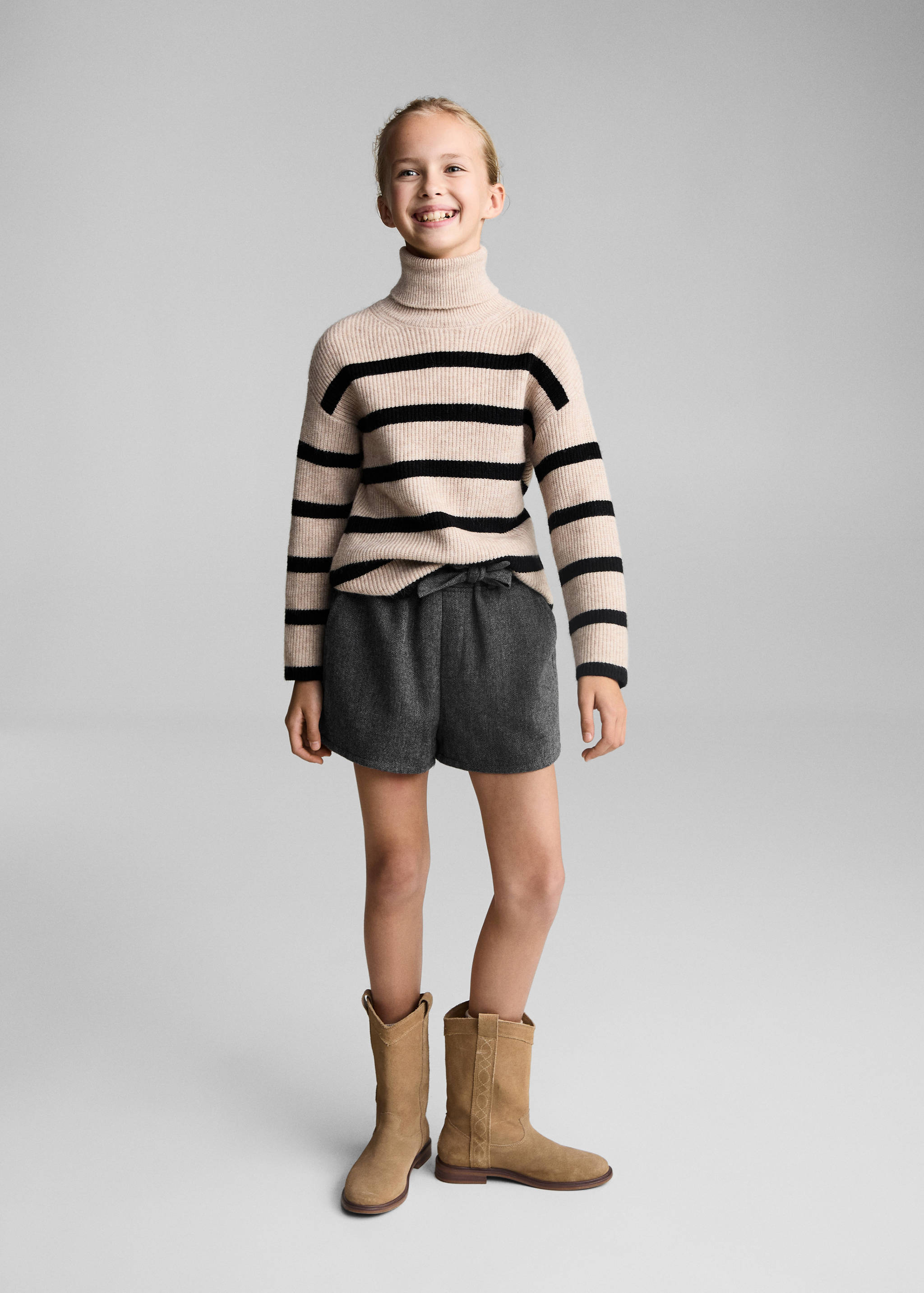 Paperbag shorts with bow - General plane