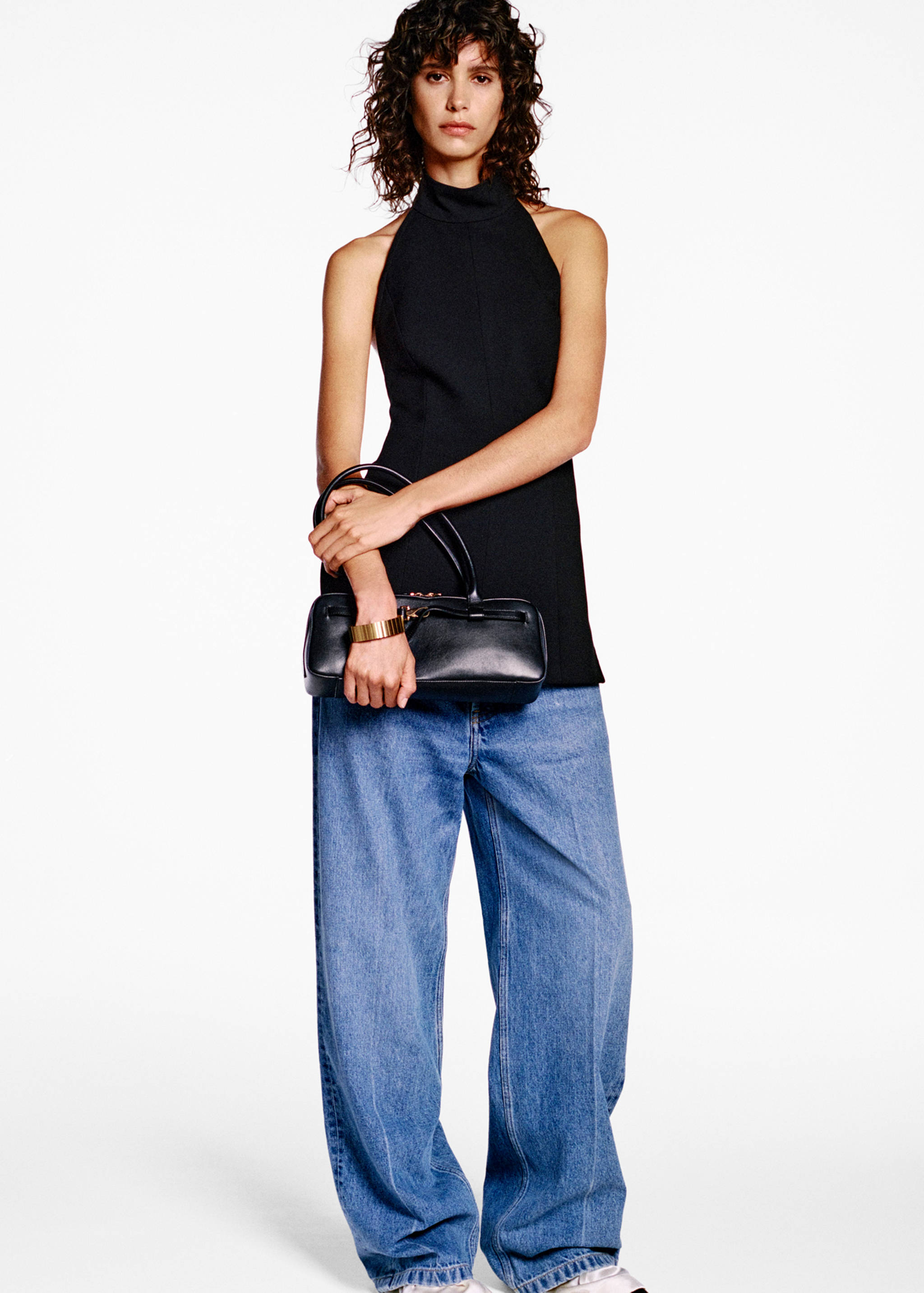 Haltertop met open rug - Detail van het artikel 6