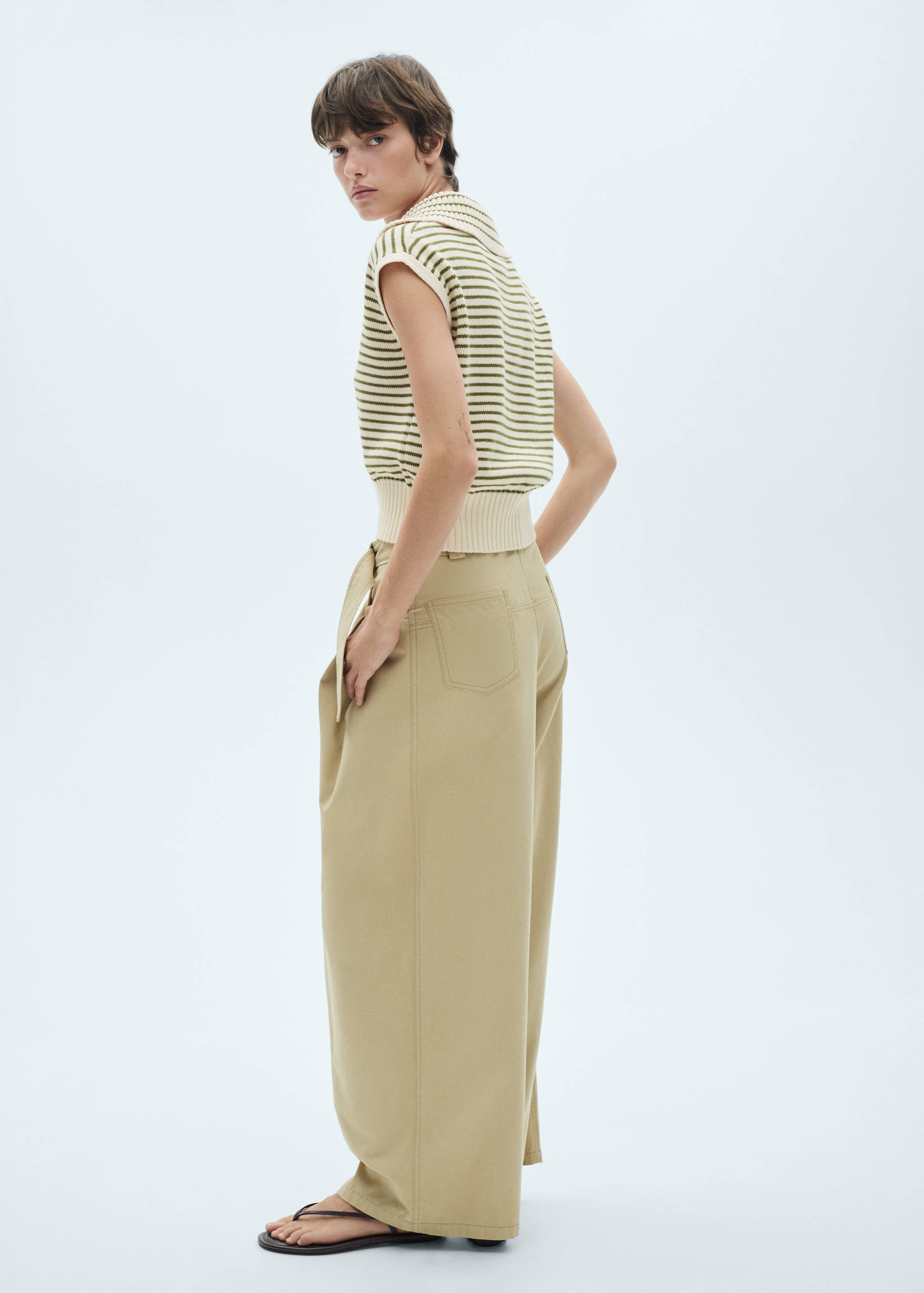 Gestreifter Strickpullunder - Rückseite des Artikels