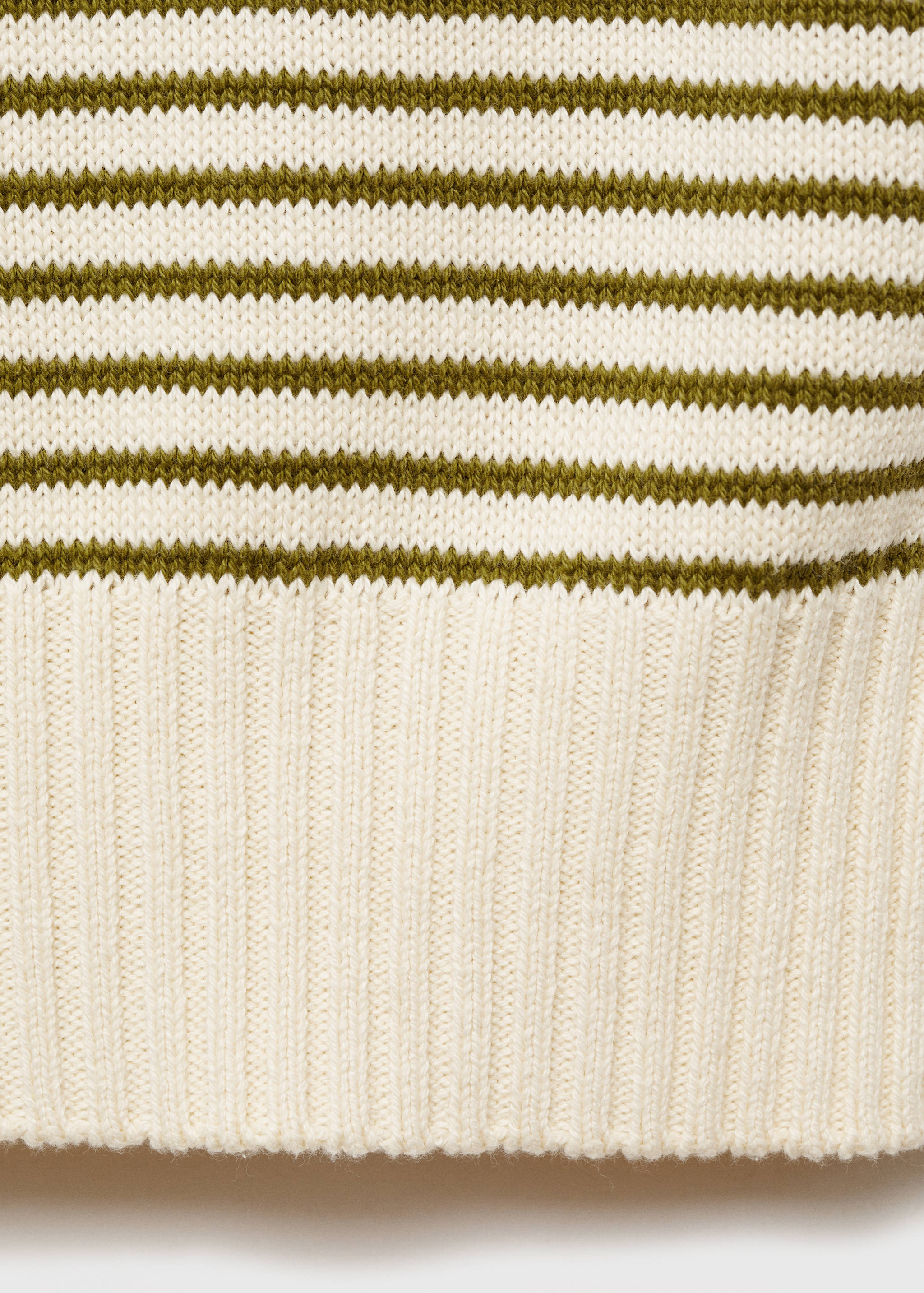 Gestreifter Strickpullunder - Detail des Artikels 0
