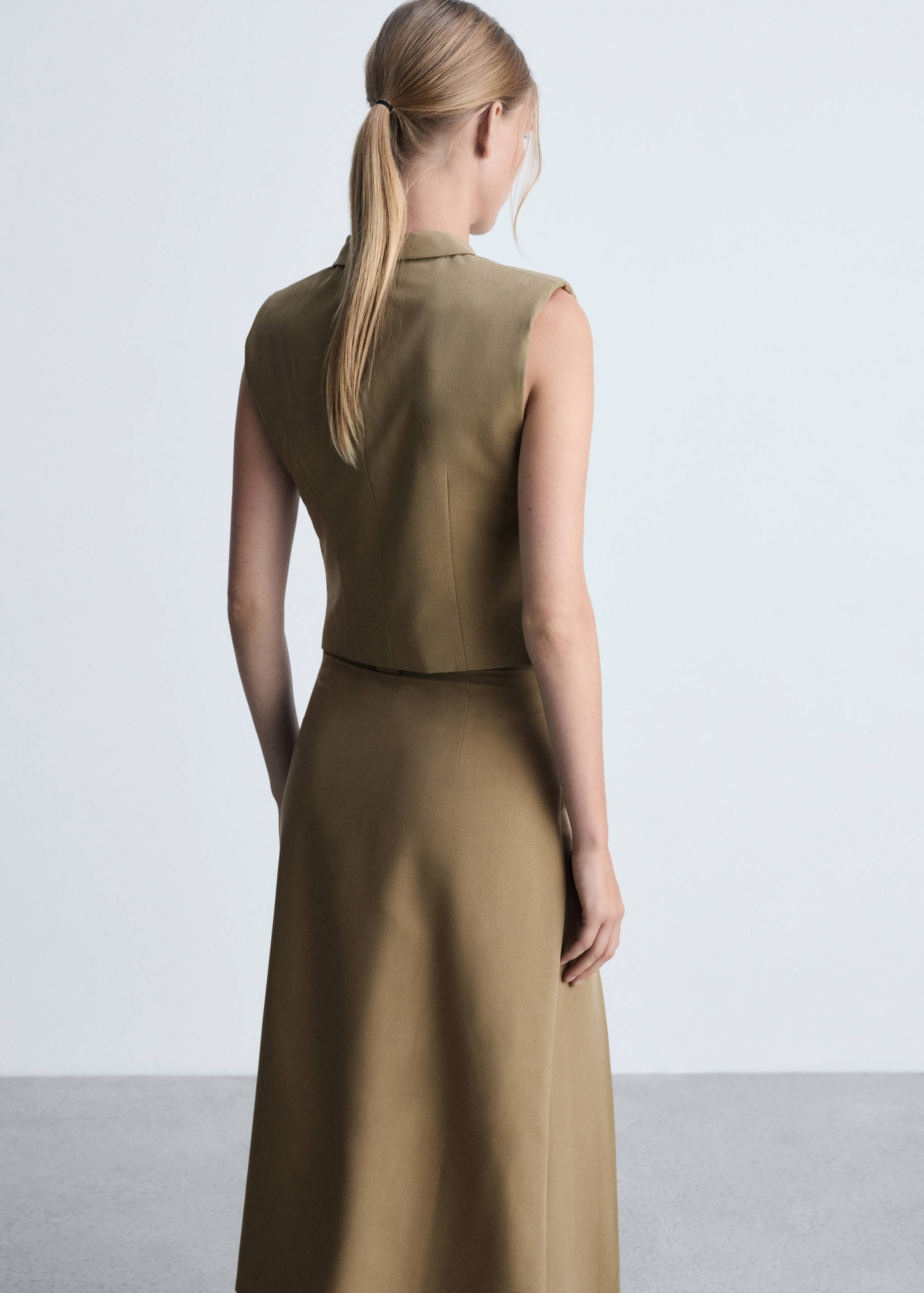 Fitted suit top - Reverse of the article