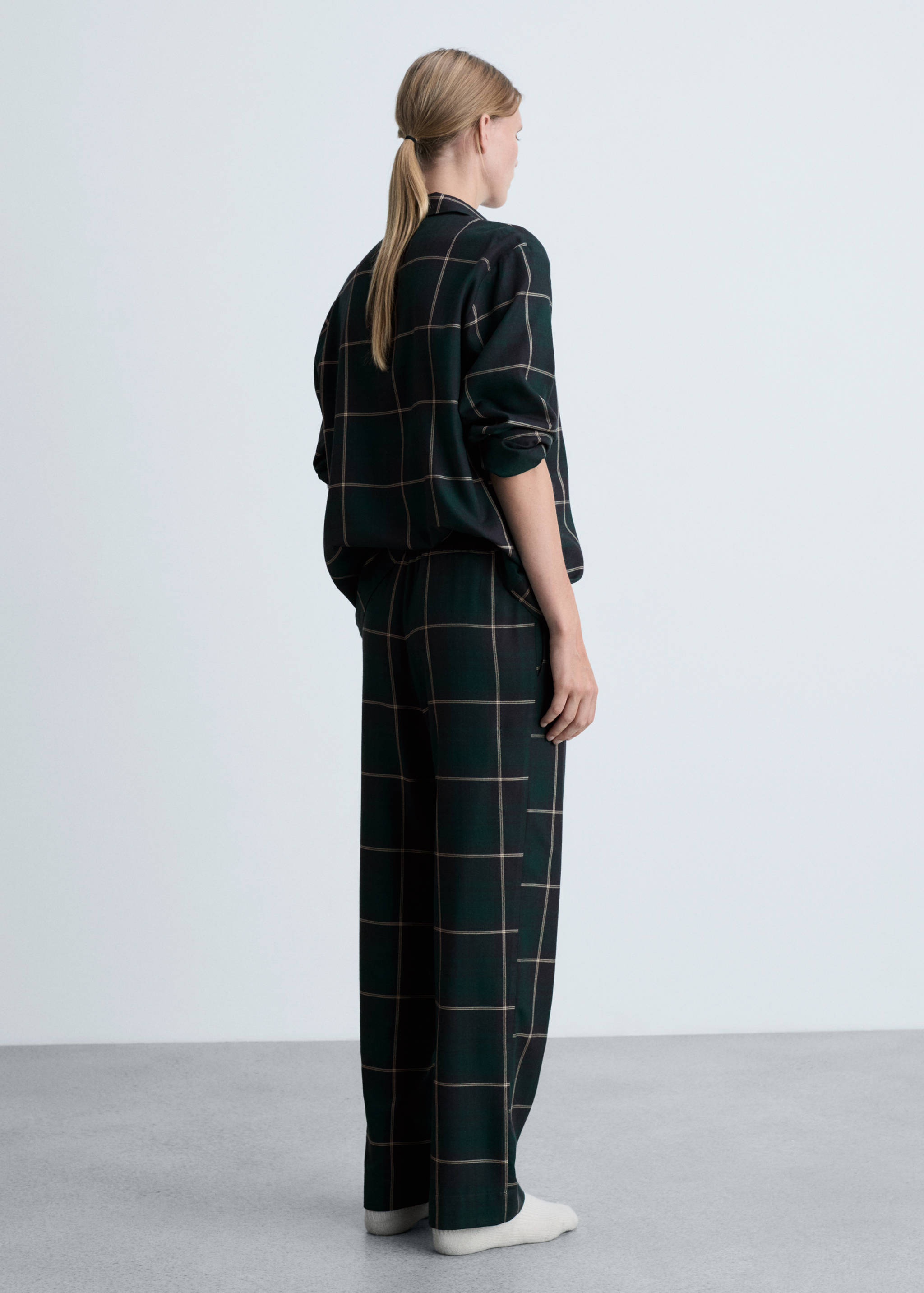 Raka rutiga byxor - Artikelns baksida