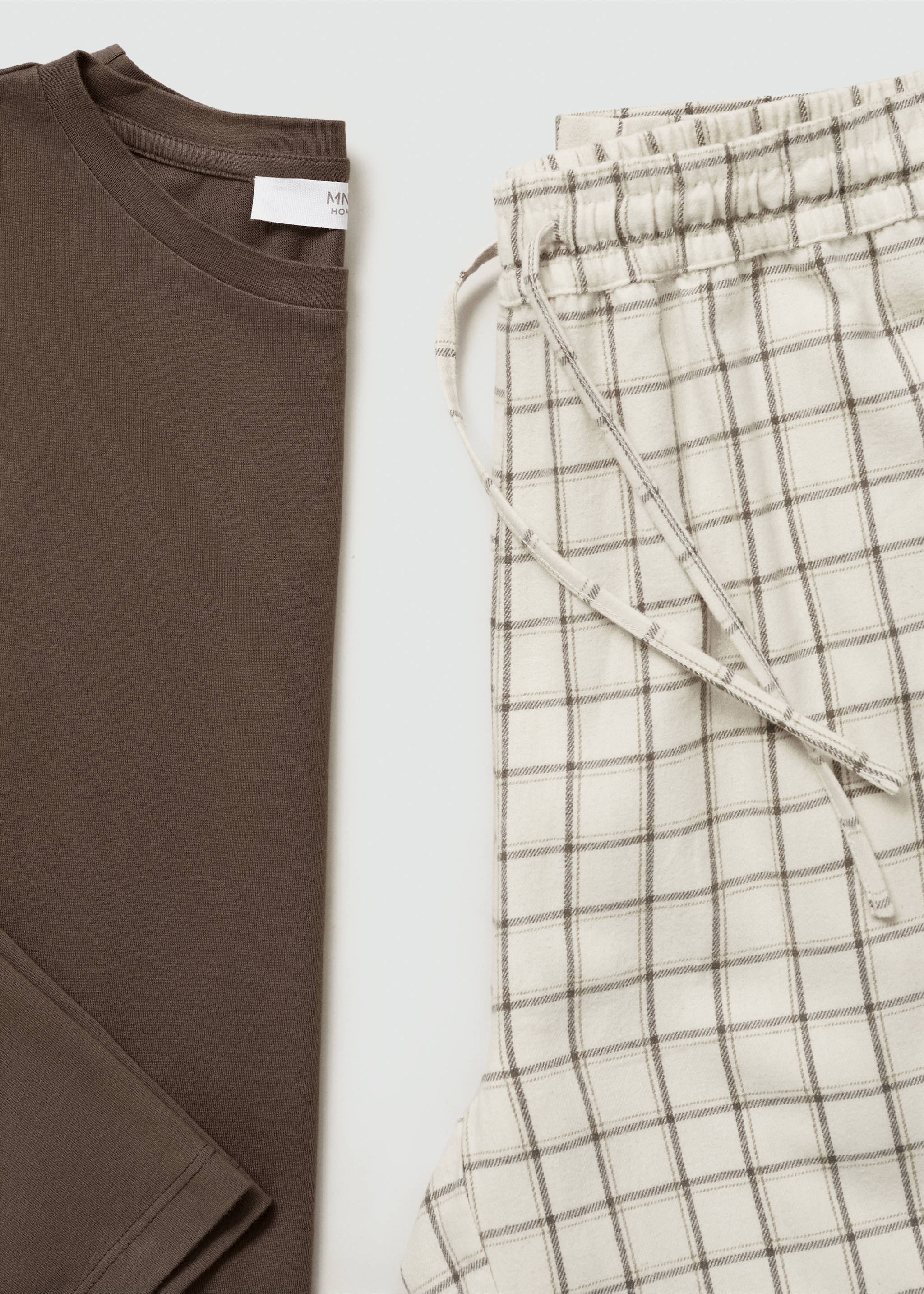 Pyjama deux pièces flanelle - Détail de l'article 8, Marron. Ref: 77097649-00.