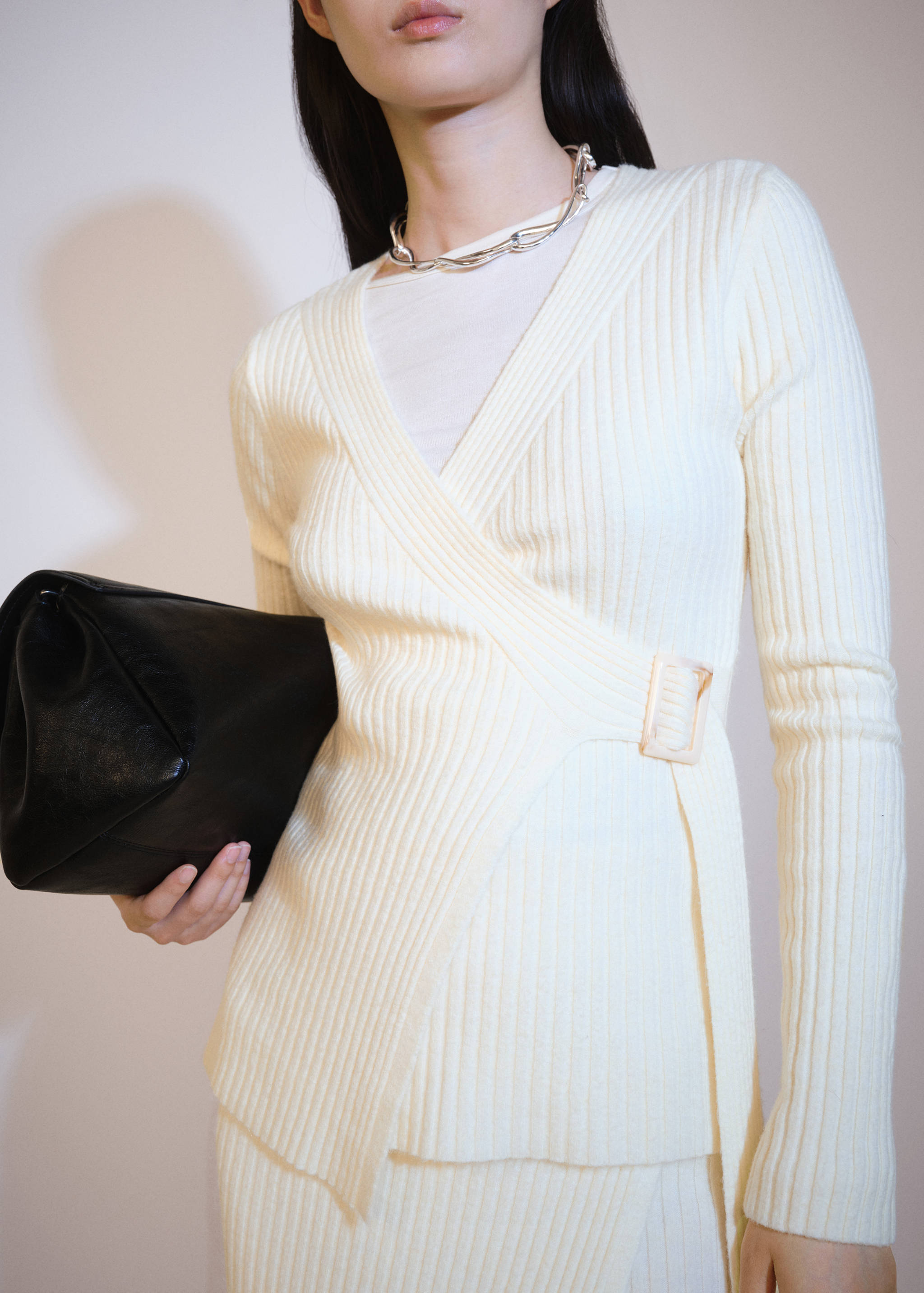 Gerippter Cardigan mit Schnalle - Mittlere Ansicht