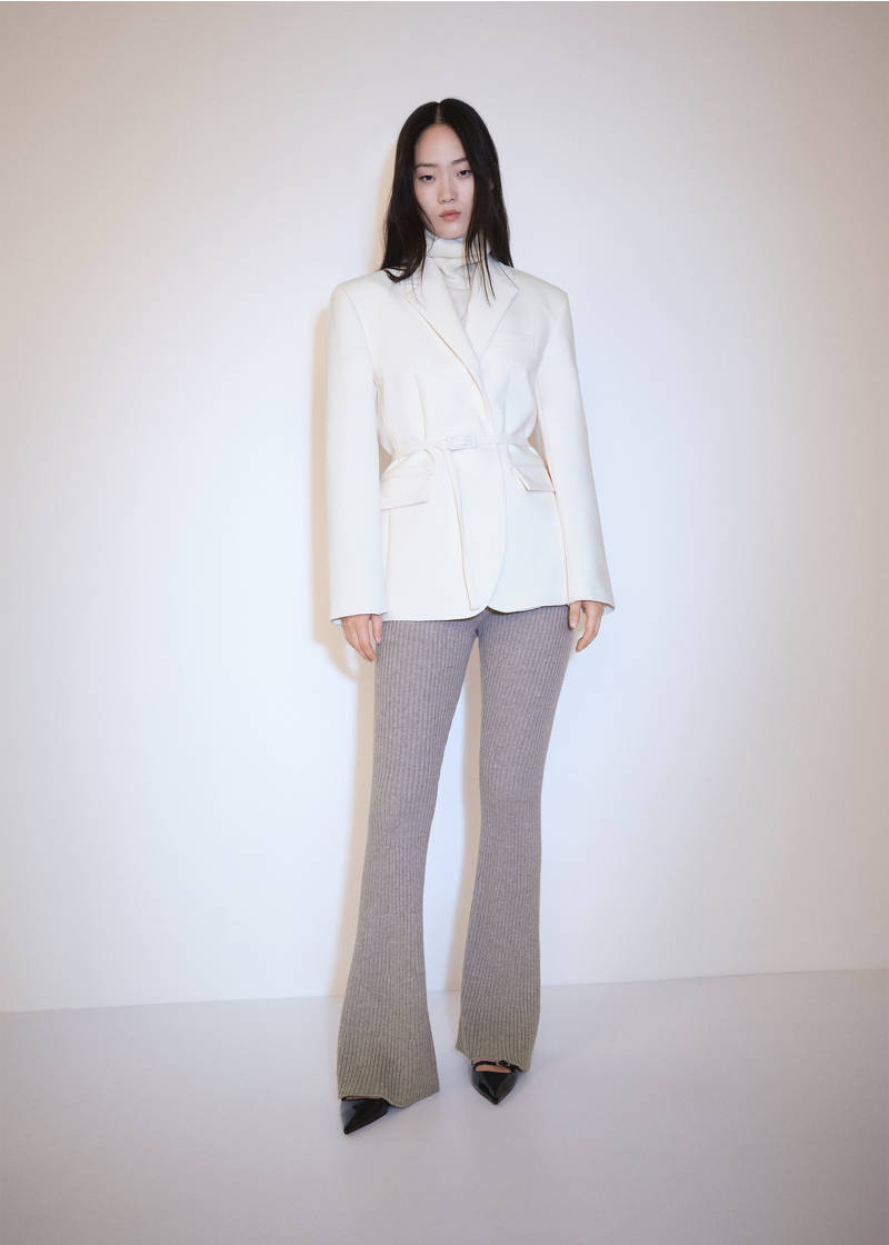 Flared ribbed knitted pants