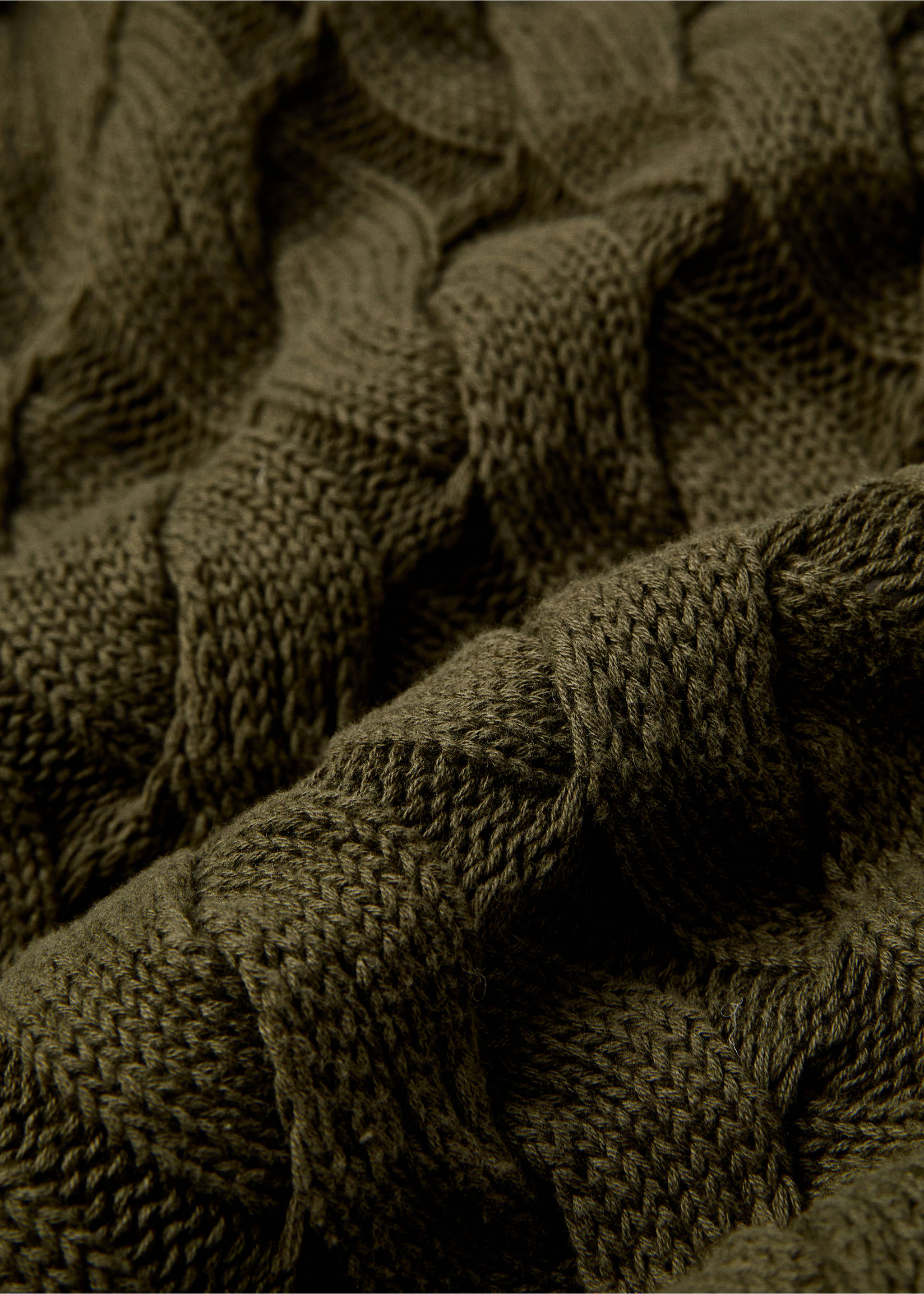 Braided-design blanket 130x180cm - Details of the article 1, Green. Ref: 77097669-00.