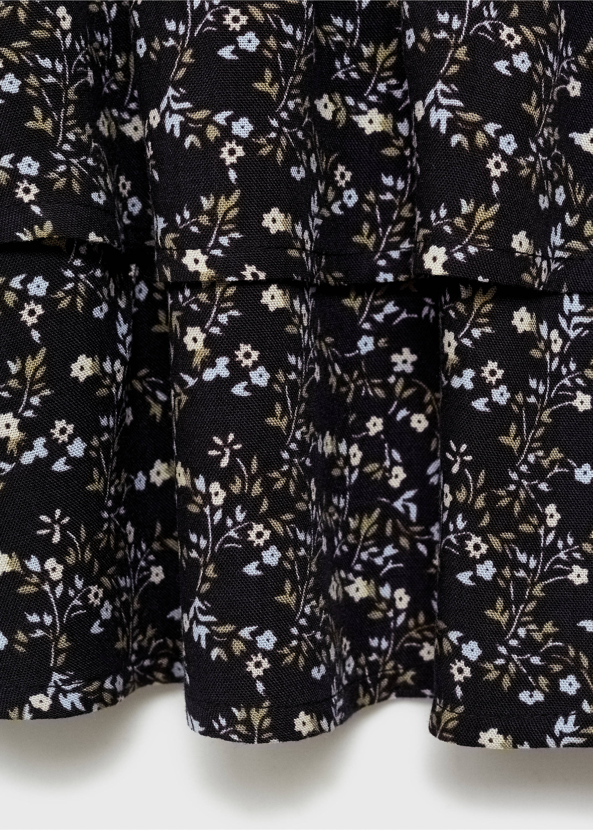 Faldilla flors volants - Detall de l'article 8, Verd fosc. Ref: 77097671-00.