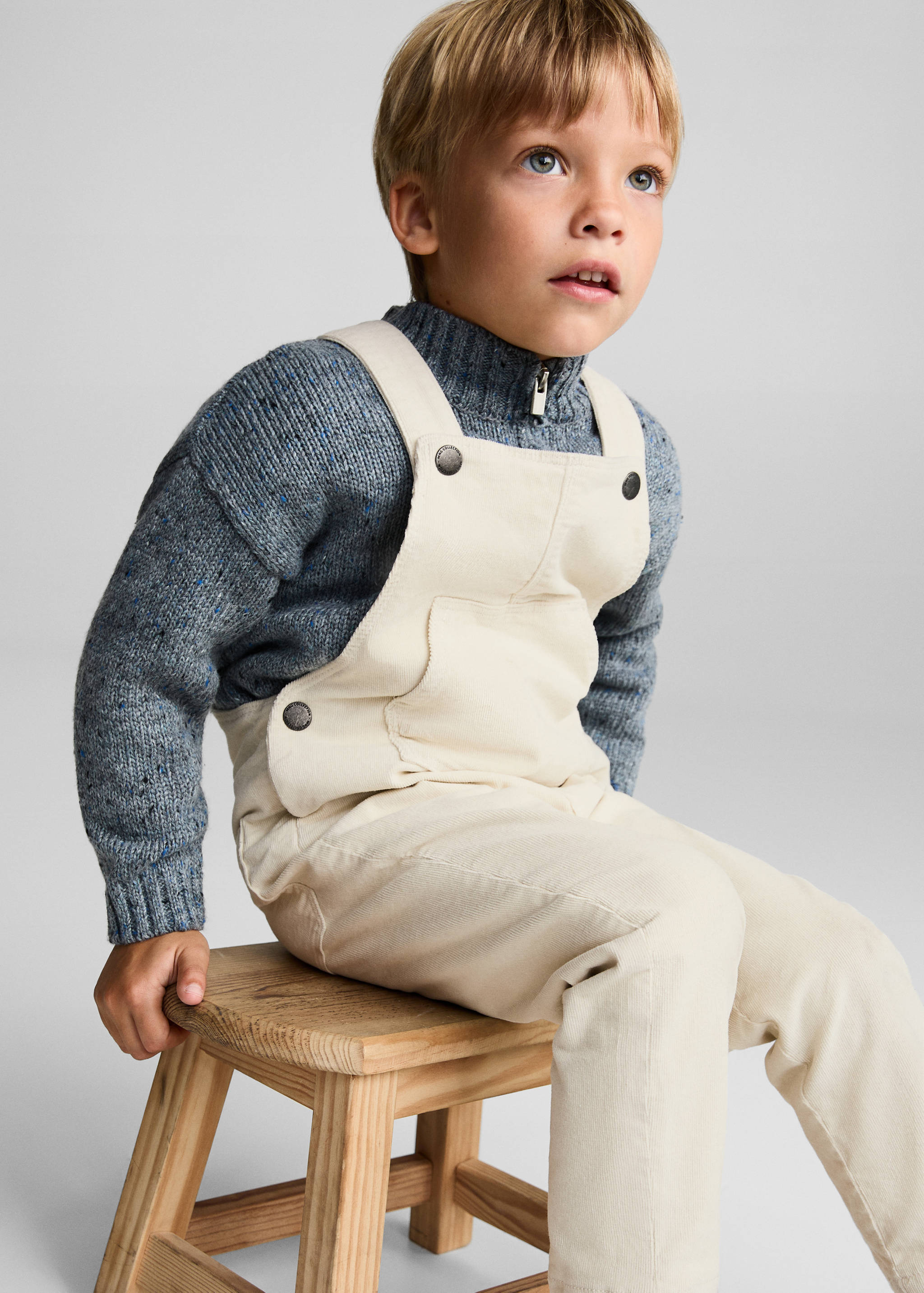 Long corduroy dungarees - Details of the article 1