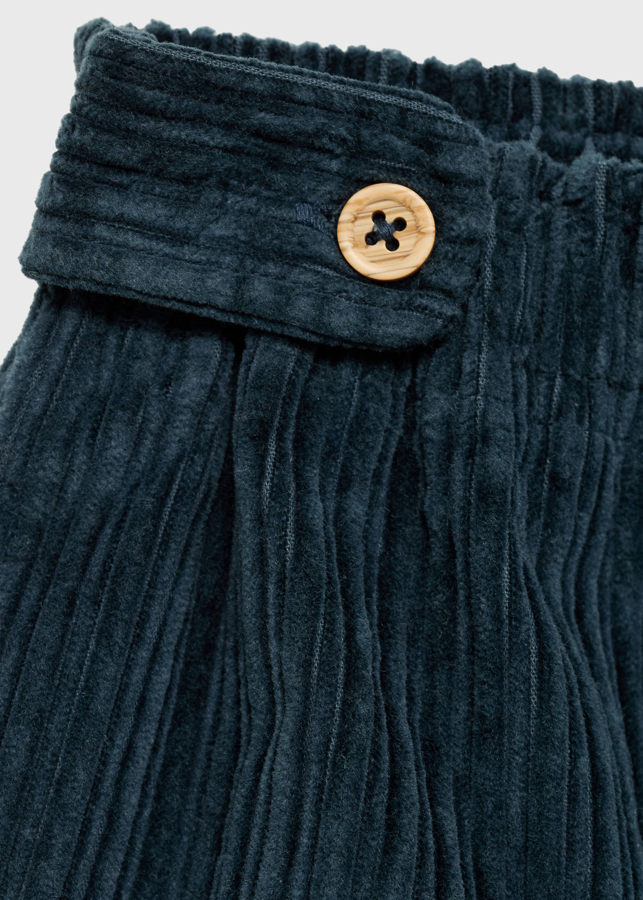 Feincord-Shorts mit Knöpfen - Detail des Artikels 8