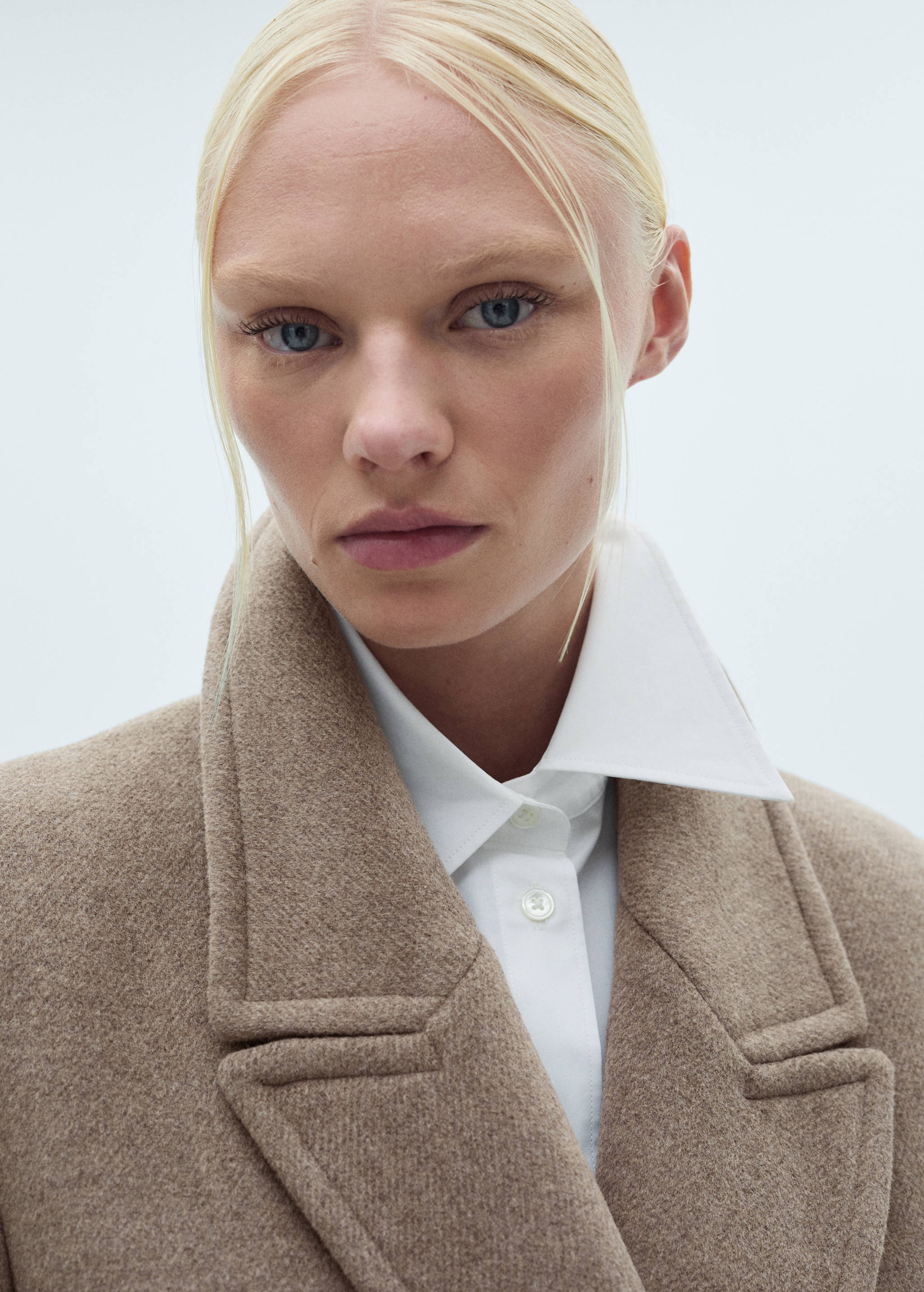 Wool coat with lapels - Details of the article 1