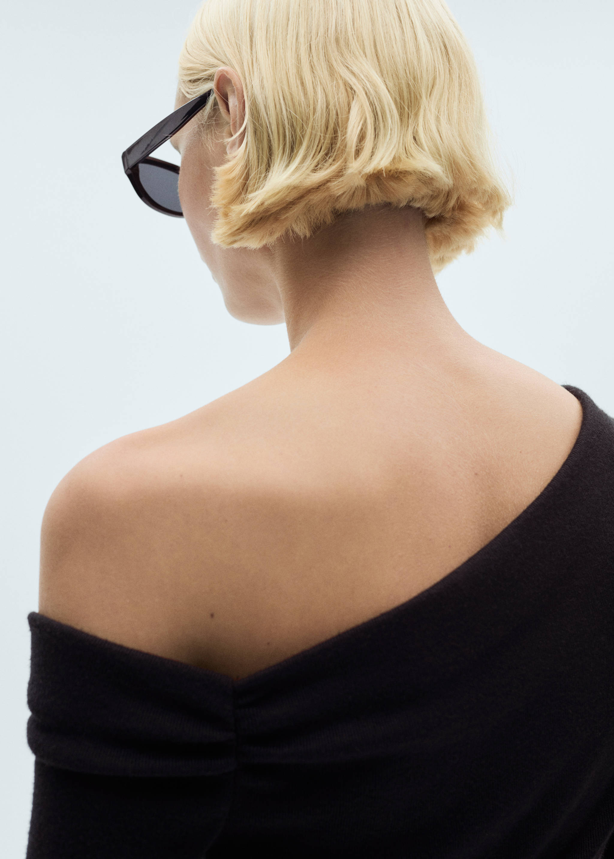 Asymmetrisches kombiniertes Kleid - Detail des Artikels 2