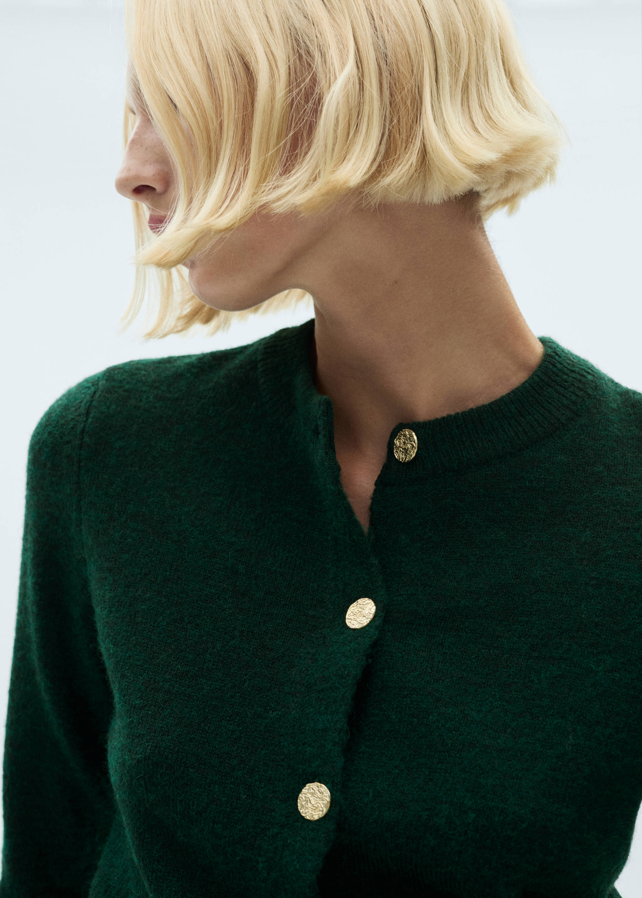 Knitted cardigan with jewel button - Details of the article 1