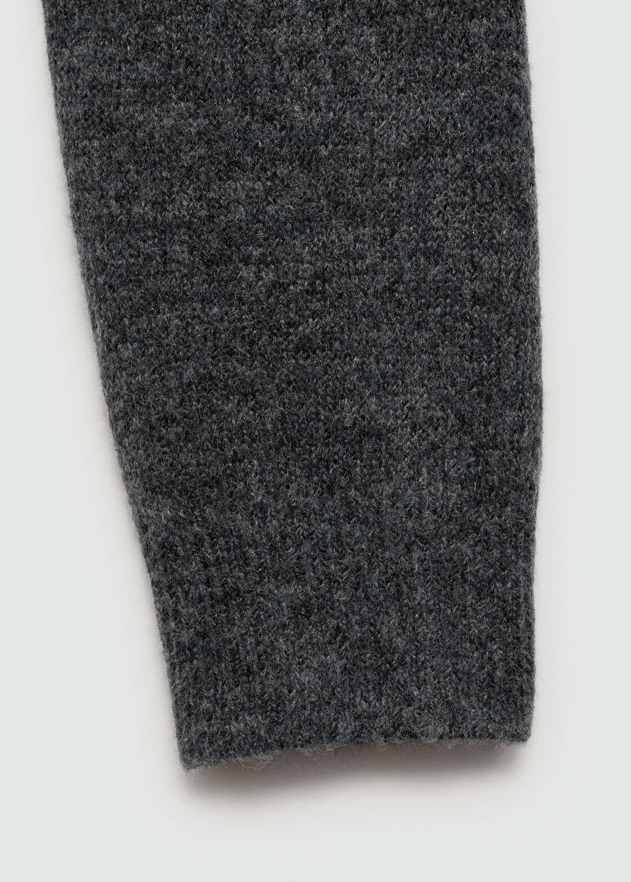 Knitted cardigan with jewel button - Details of the article 0