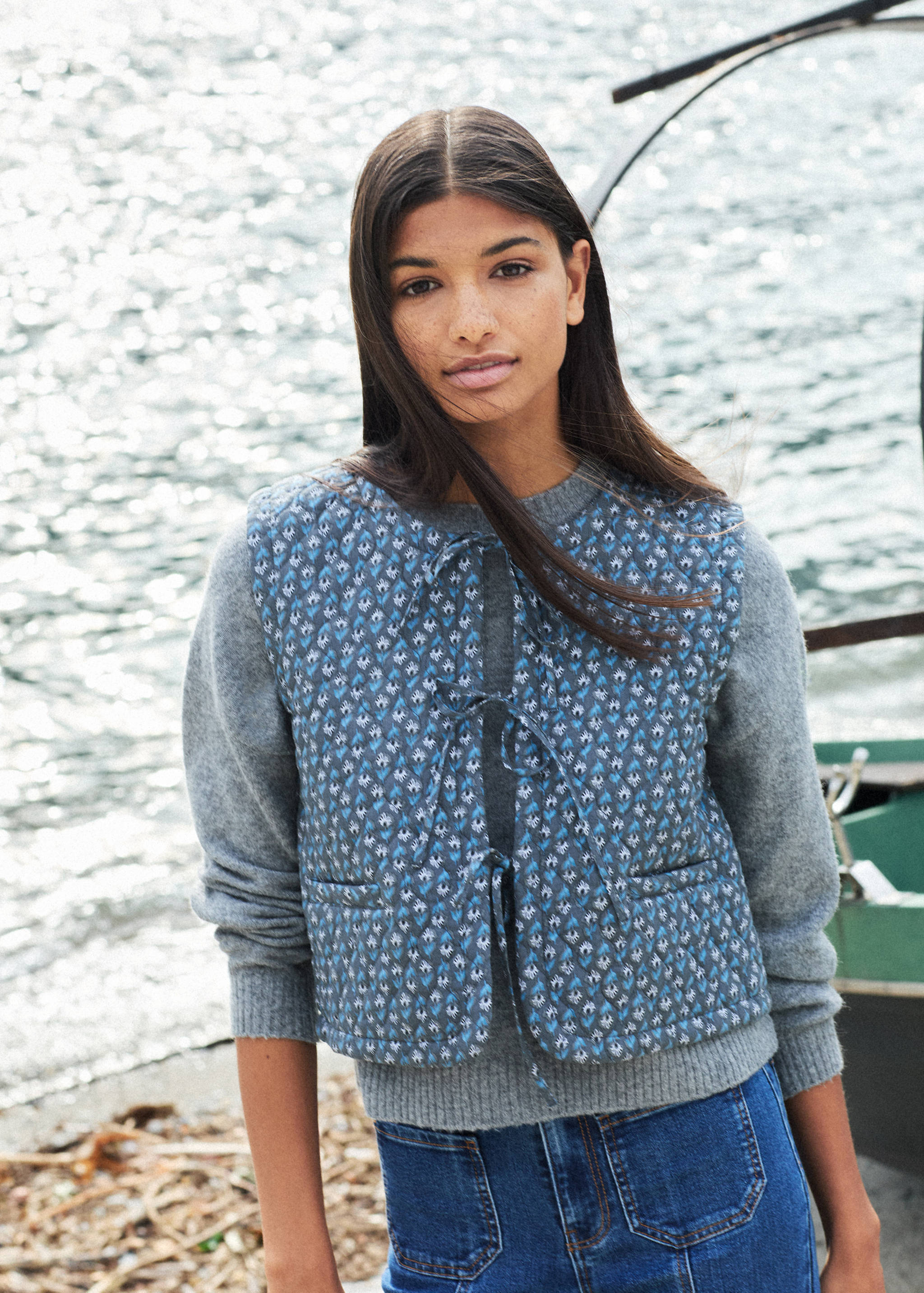 Printed quilted vest - Details of the article 5