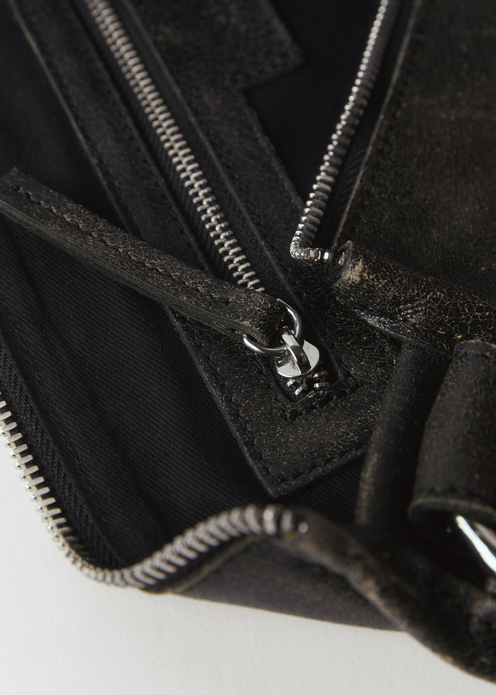 Bolso piel detalles metálicos - Detalle del artículo 3