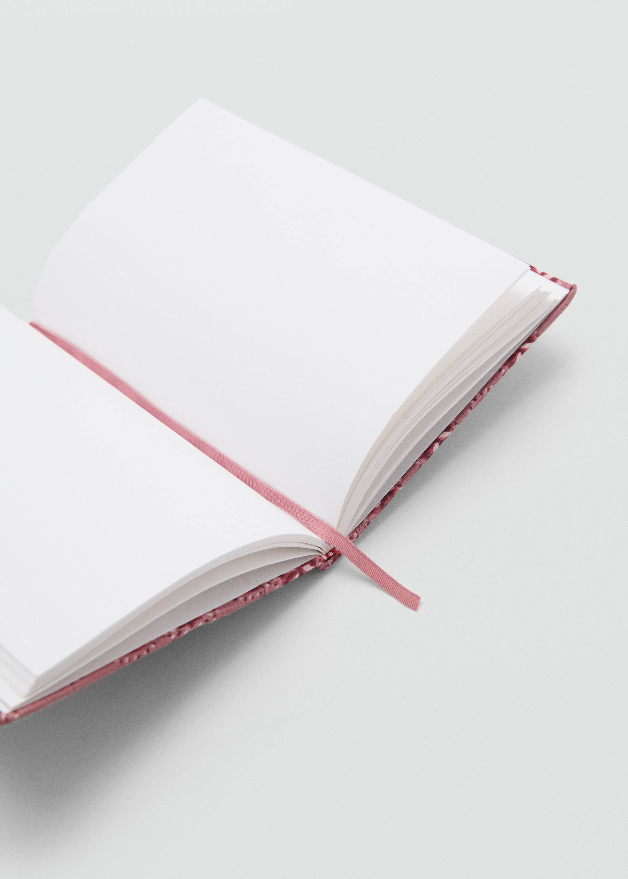 Printed notebook - Details of the article 1