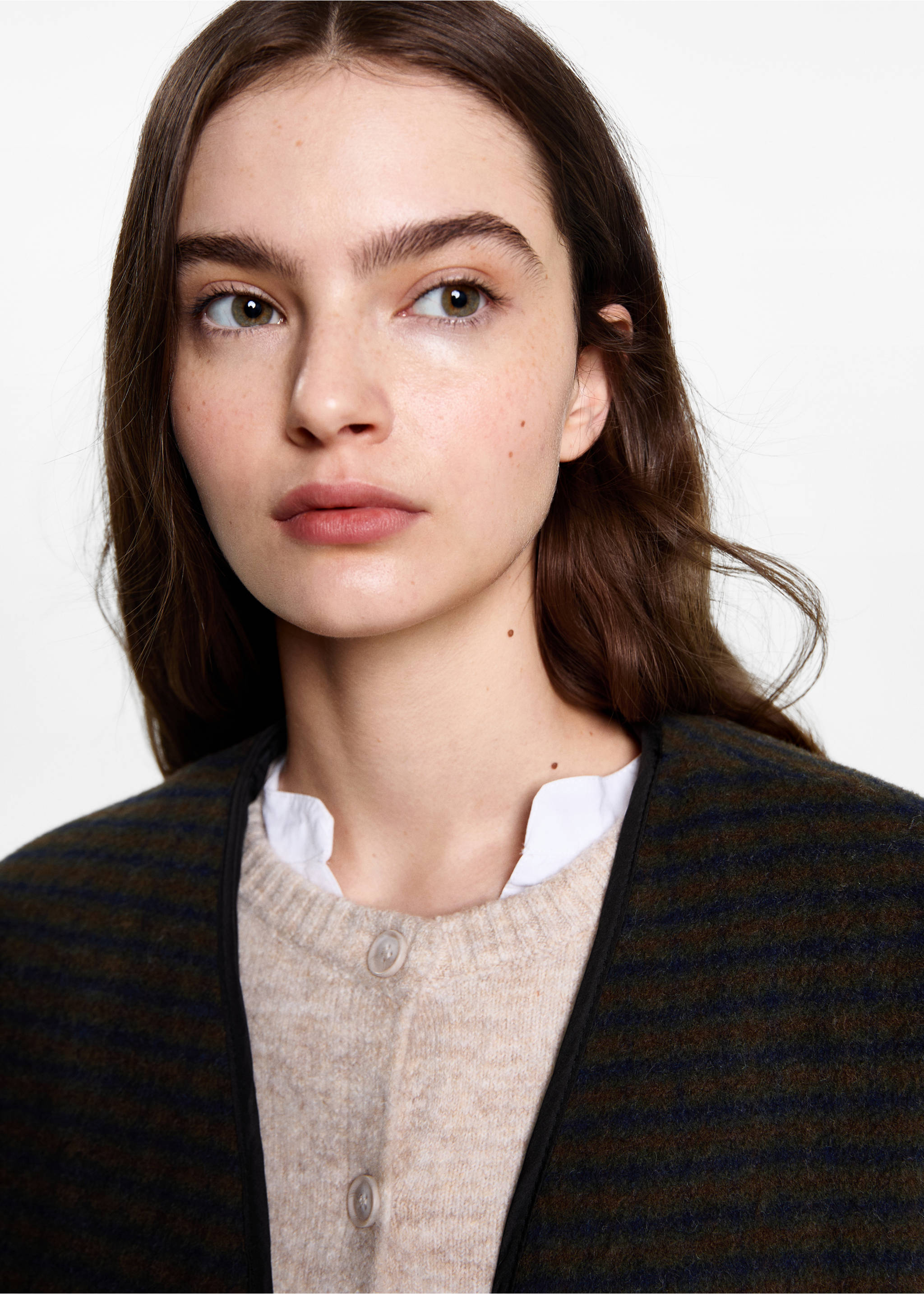 Checked texture jacket - Details of the article 1, Brown. Ref: 77097710-00.