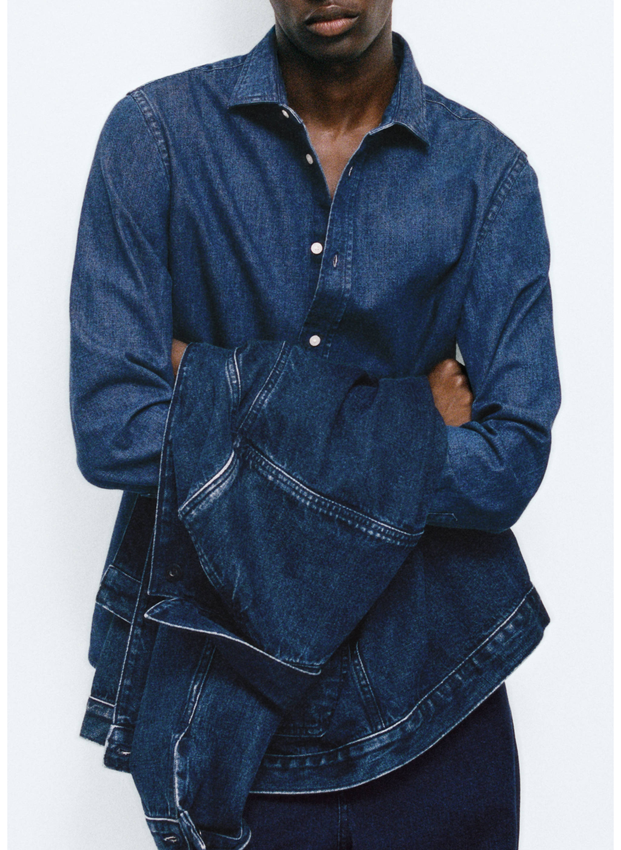 Regular fit denim shirt - Details of the article 5