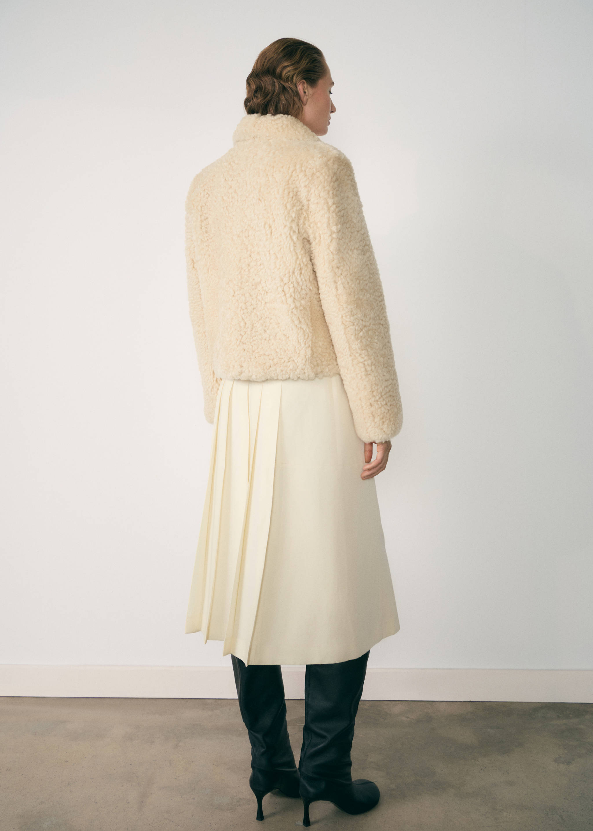 Shearling leather coat - Reverse of the article