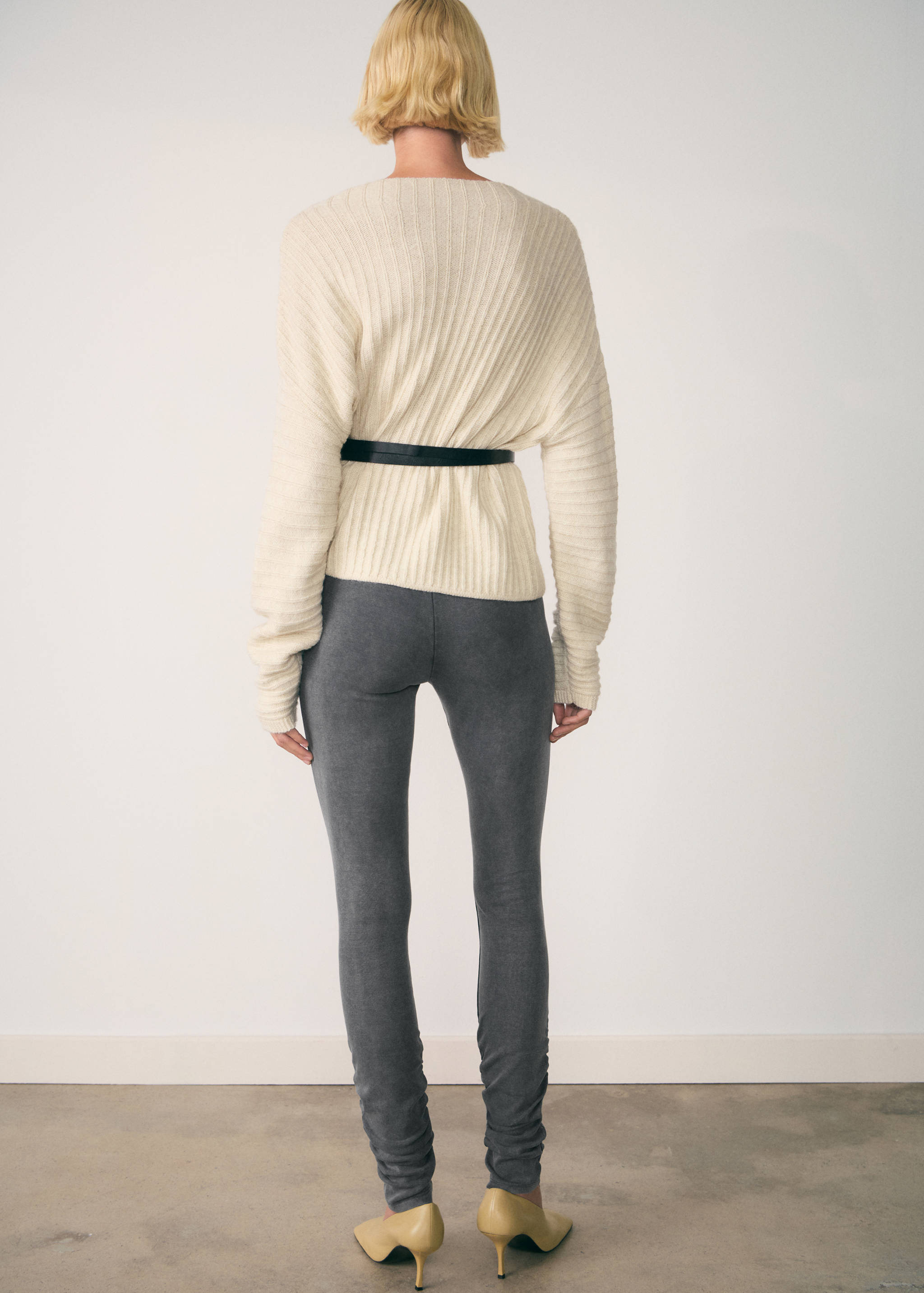 Leggings bajo fruncido - Reverso del artículo