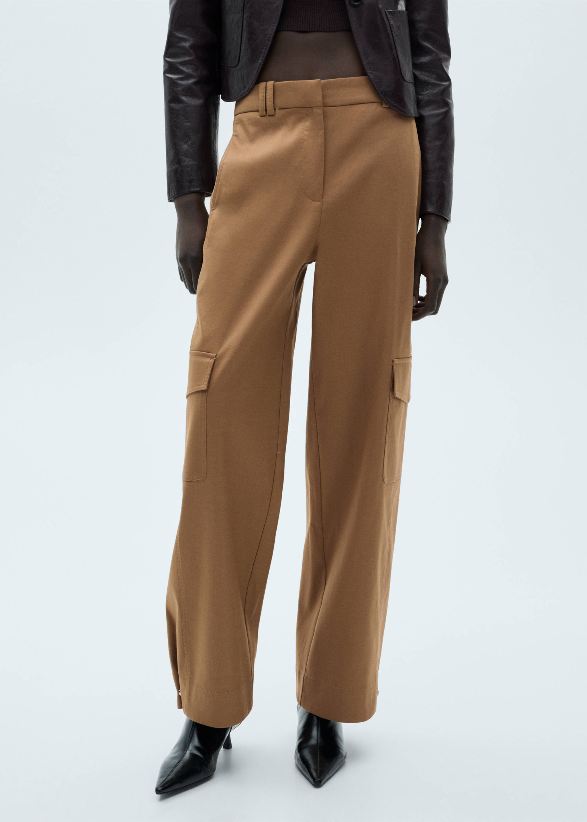 Cotton cargo trousers - Medium plane, Medium Brown. Ref: 77097938-00.