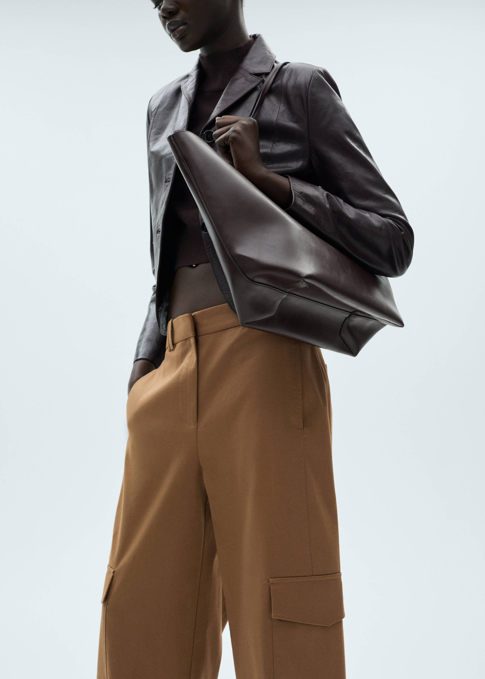 Cotton cargo trousers - Details of the article 1