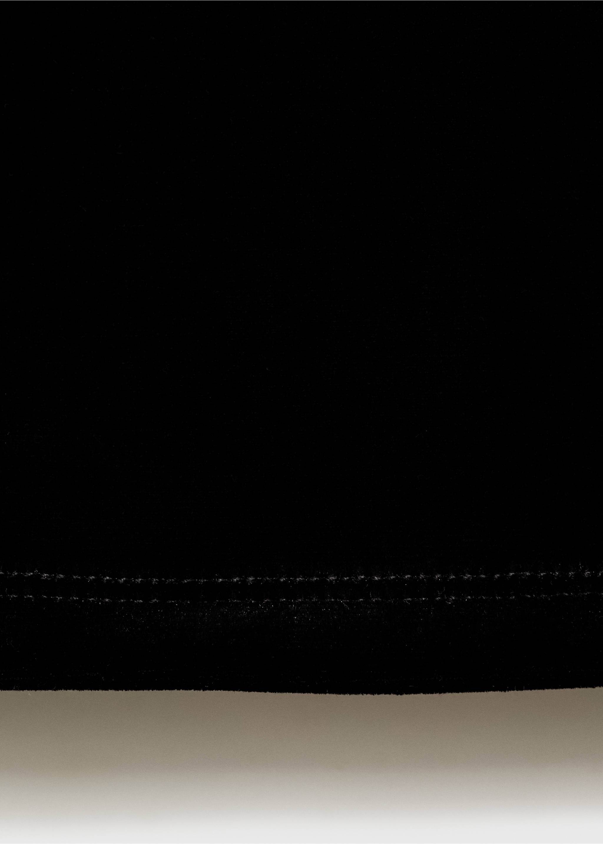 Asymmetric velvet top - Details of the article 0, Black. Ref: 77098265-00.