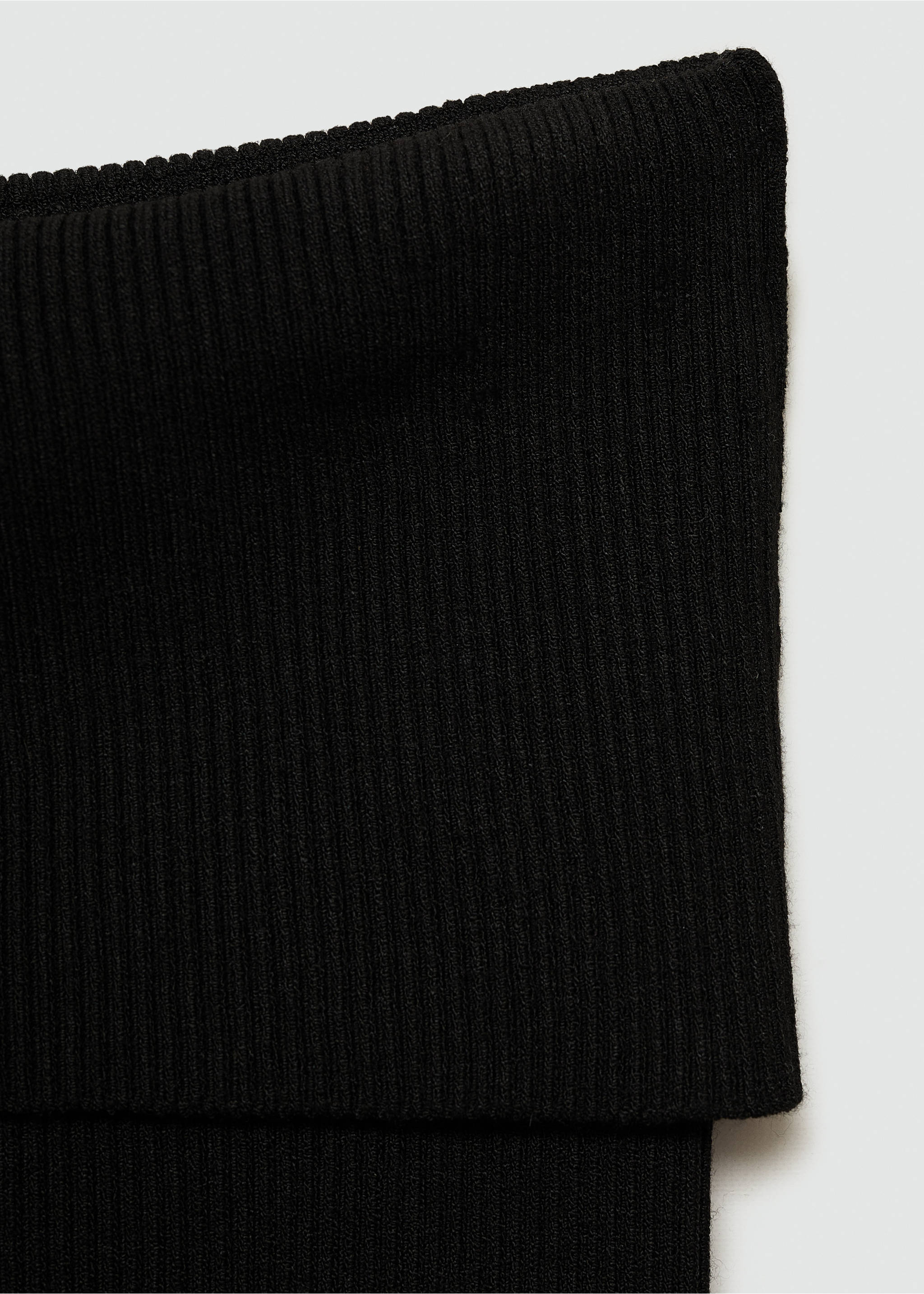 Ribbed flared leggings - Details of the article 8, Black. Ref: 77098272-00.