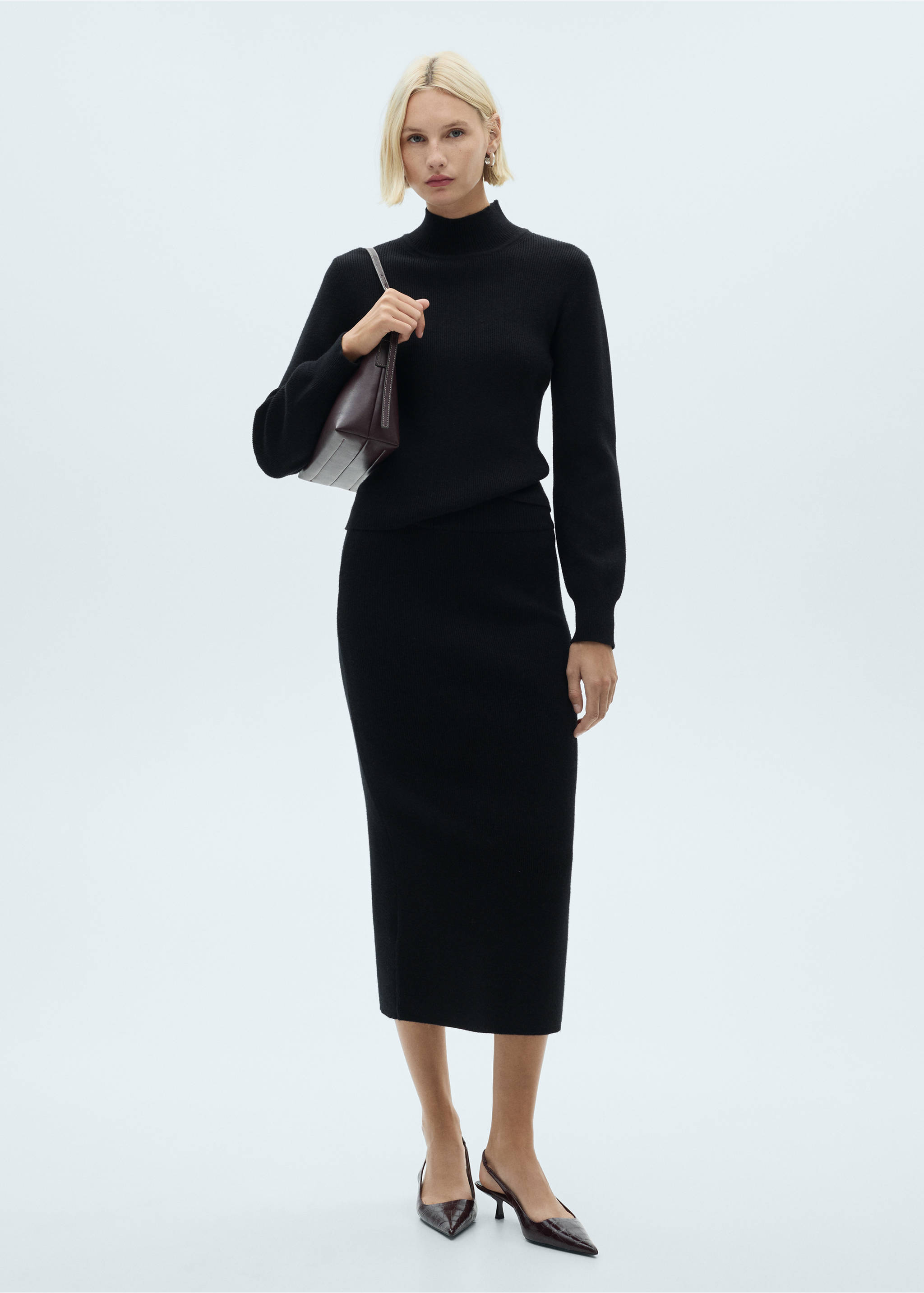 Ribbed midi skirt - General plane, Black. Ref: 77098275-00.