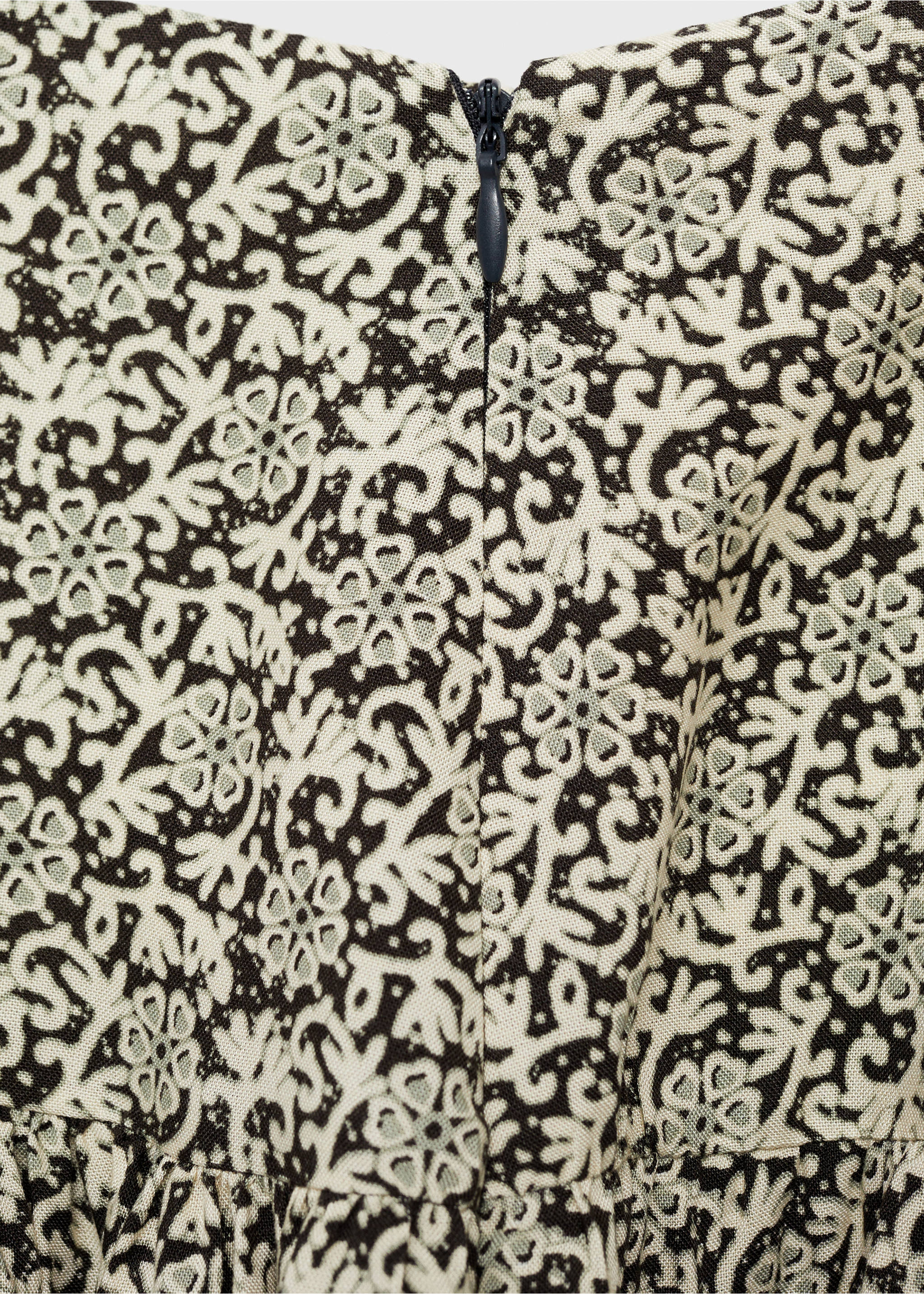 Floral-print balloon skirt - Details of the article 0, Black. Ref: 77098280-00.