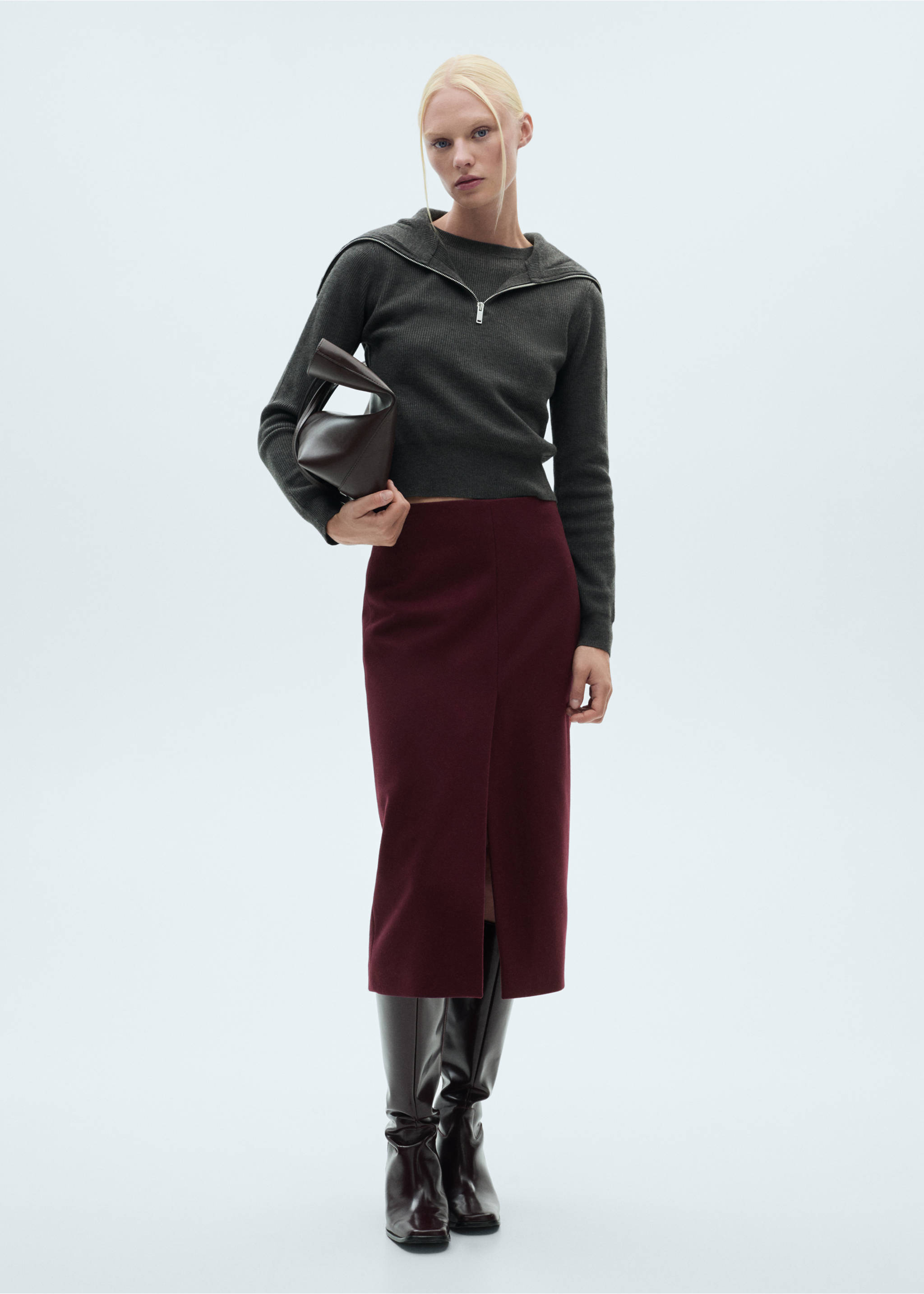 Wool skirt with slit - Details of the article 2, Burgundy. Ref: 77098283-00.
