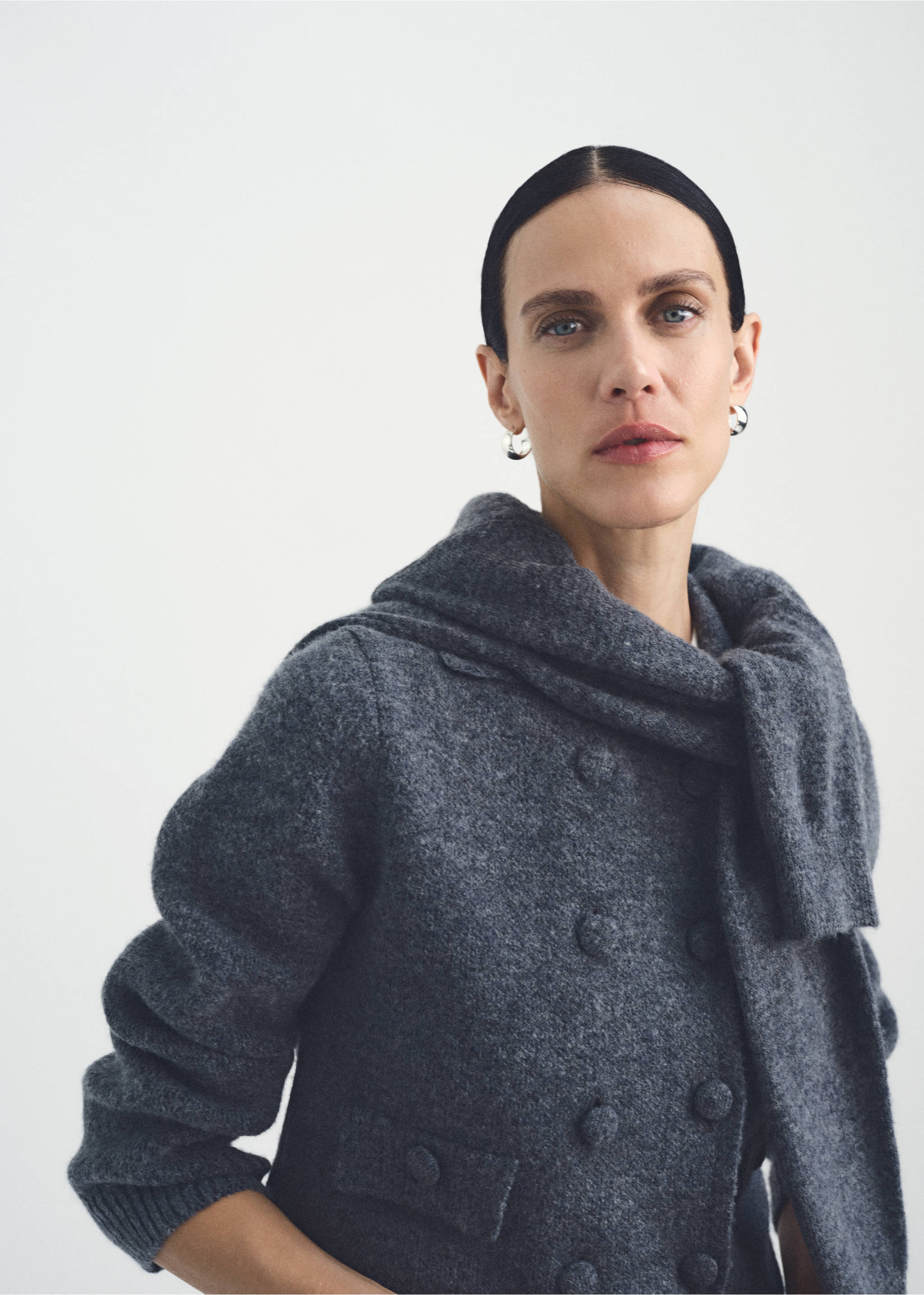 Double-breasted knitted jacket - Details of the article 3, Grey. Ref: 77099054-00.