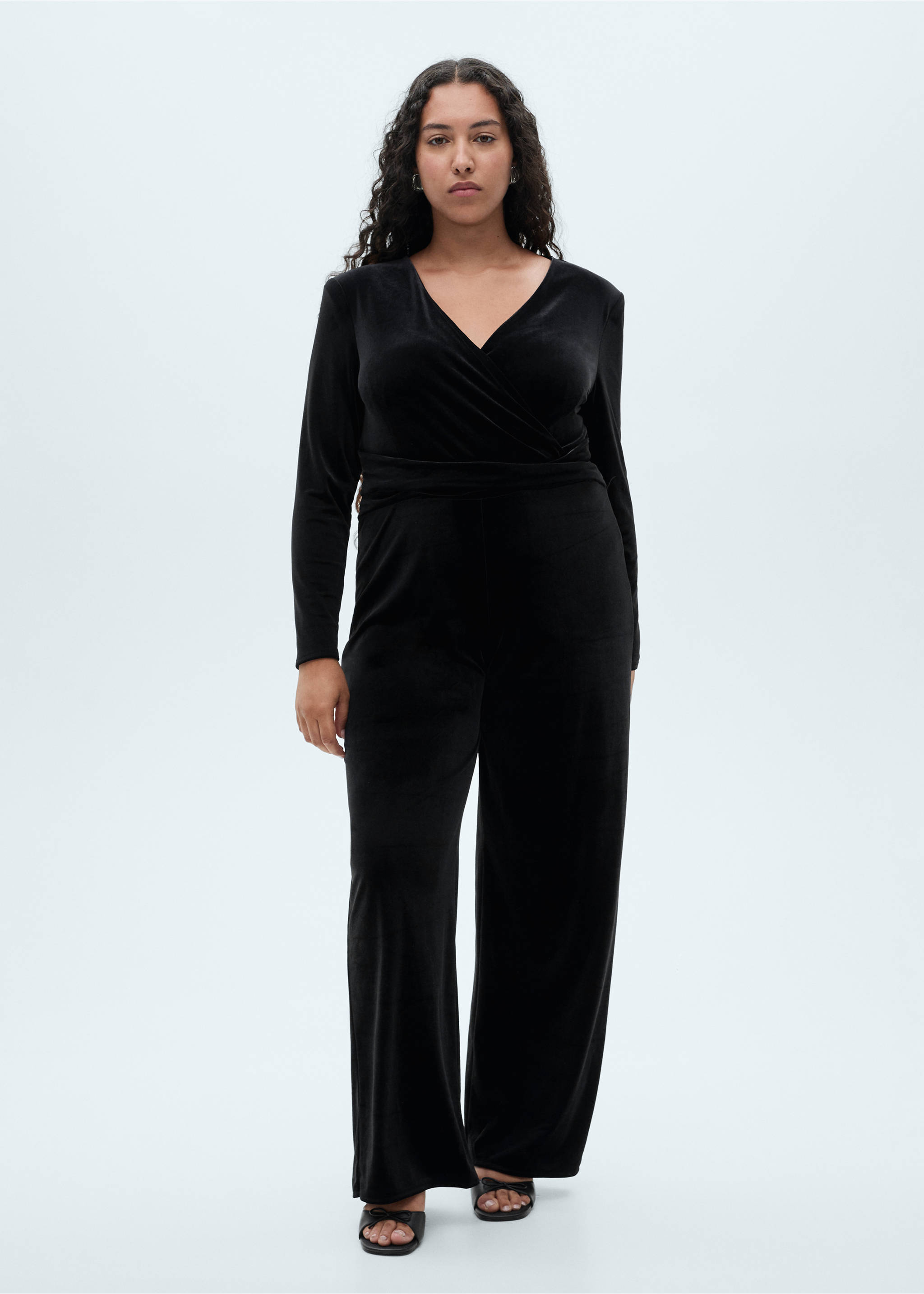 Crossed velvet jumpsuit - Details of the article 3, Black. Ref: 77099058-00.