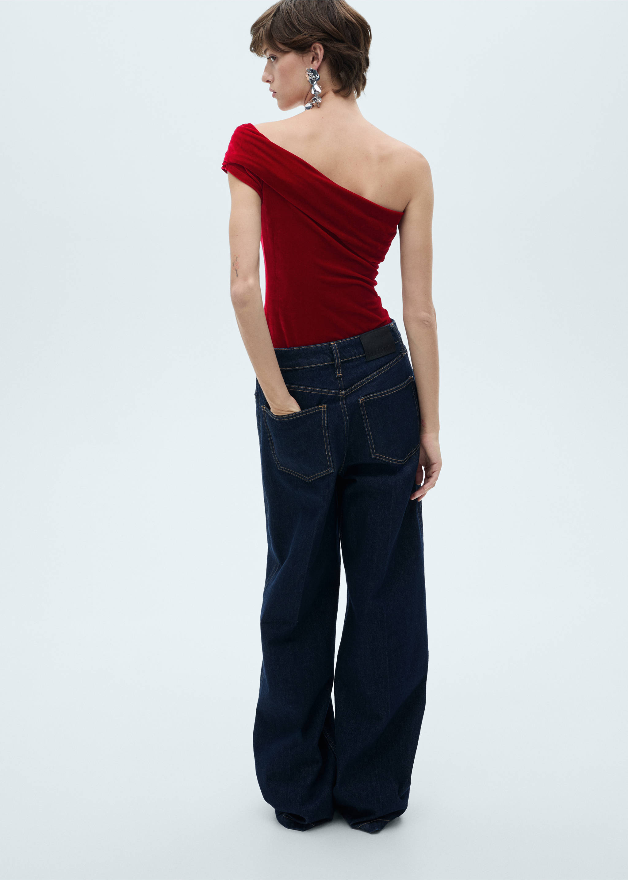 Body asymétrique velours - Verso de l’article, Rouge. Ref: 77099060-00.