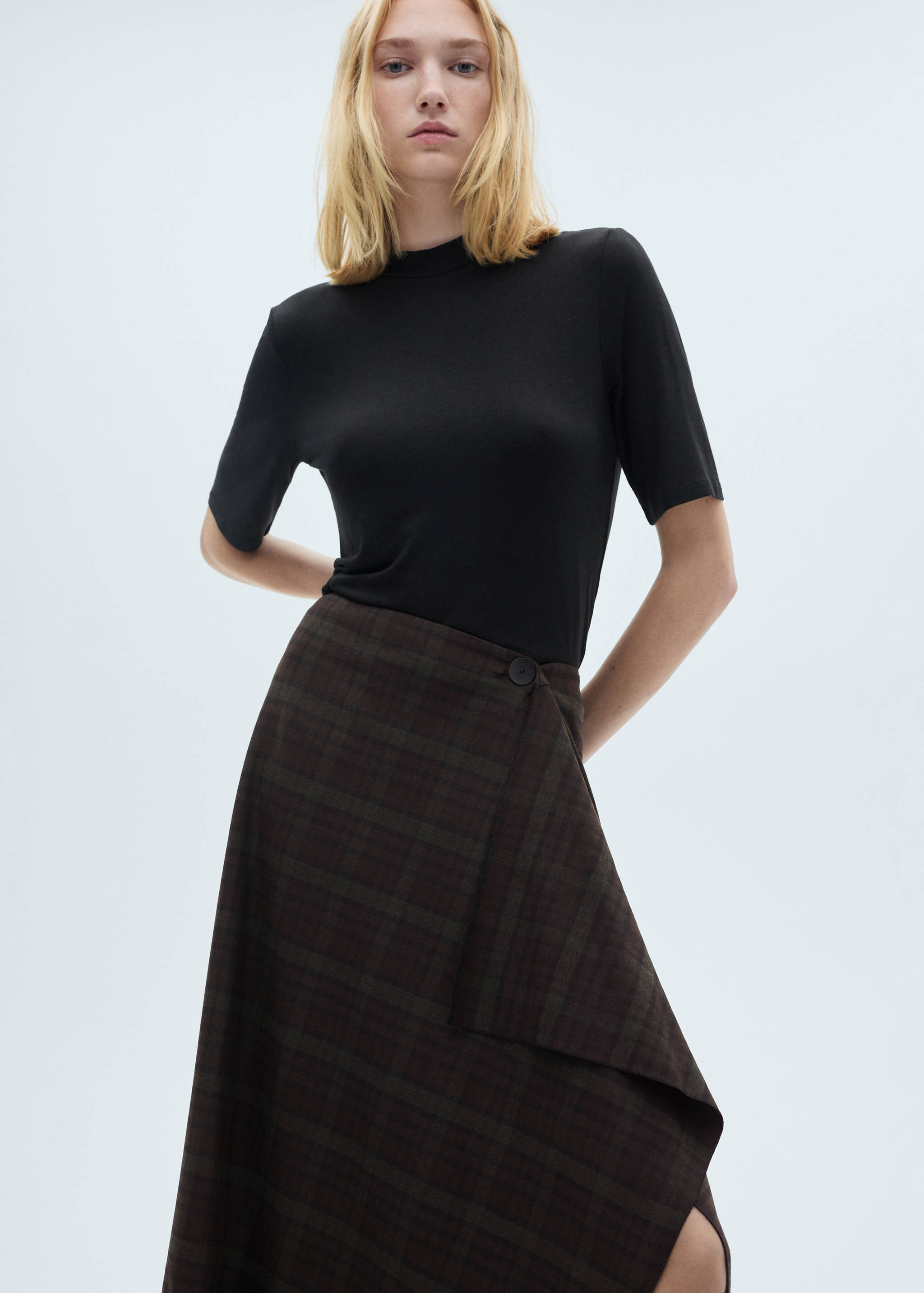 Checked asymmetric skirt - Details of the article 1