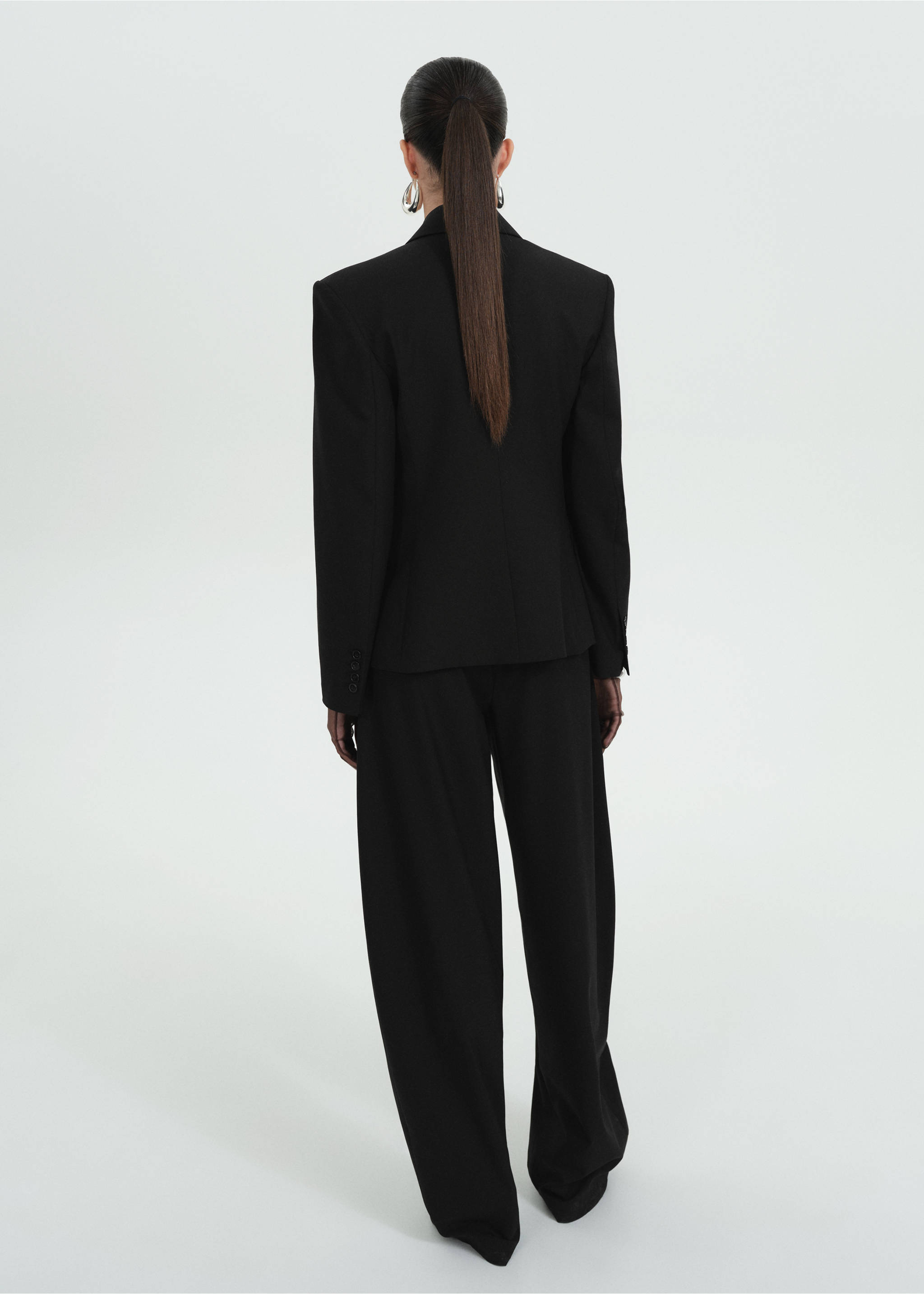 Pleat detail wool trousers - Reverse of the article, Black. Ref: 77099070-00.