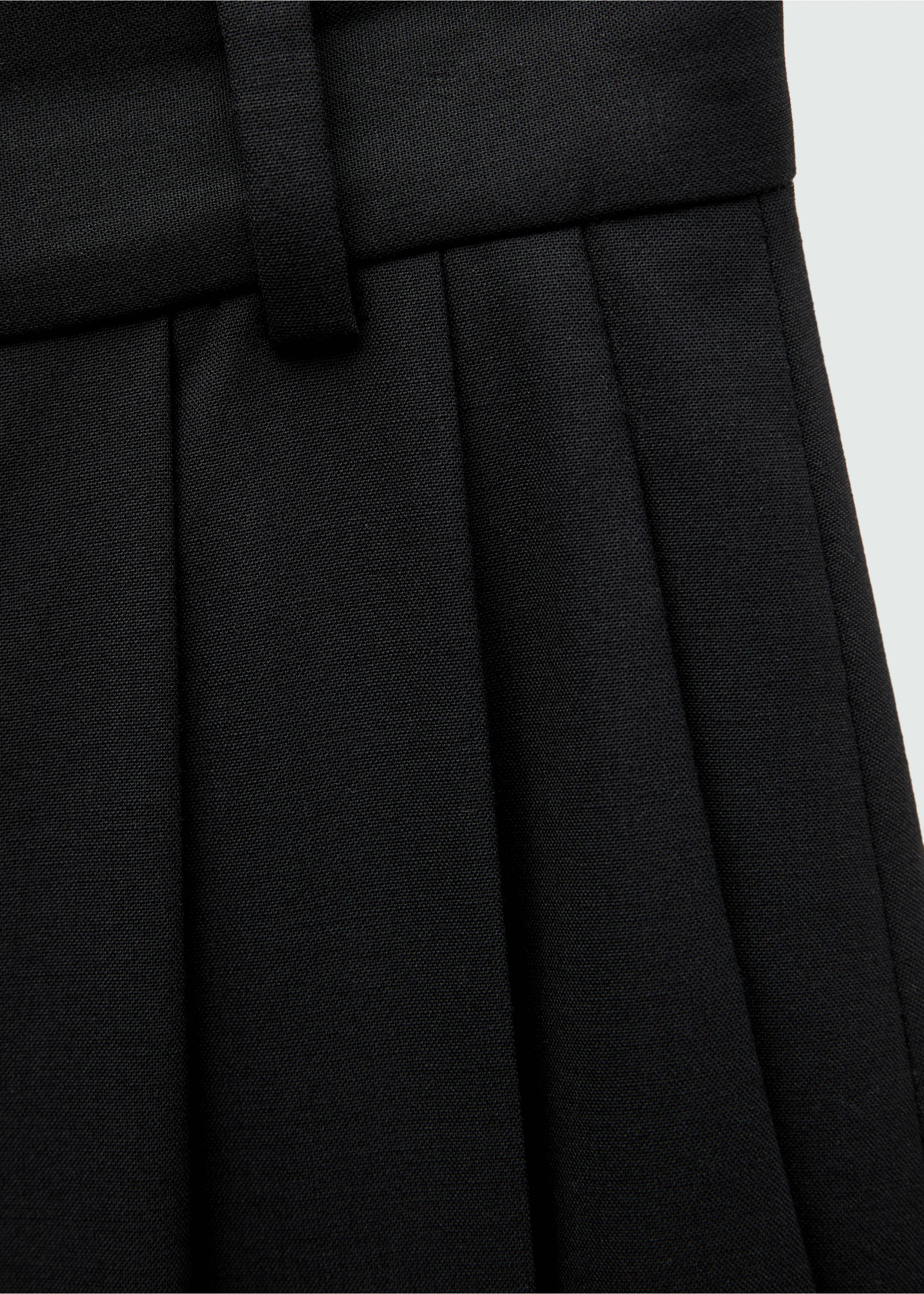 Pleat detail wool trousers - Details of the article 0, Black. Ref: 77099070-00.