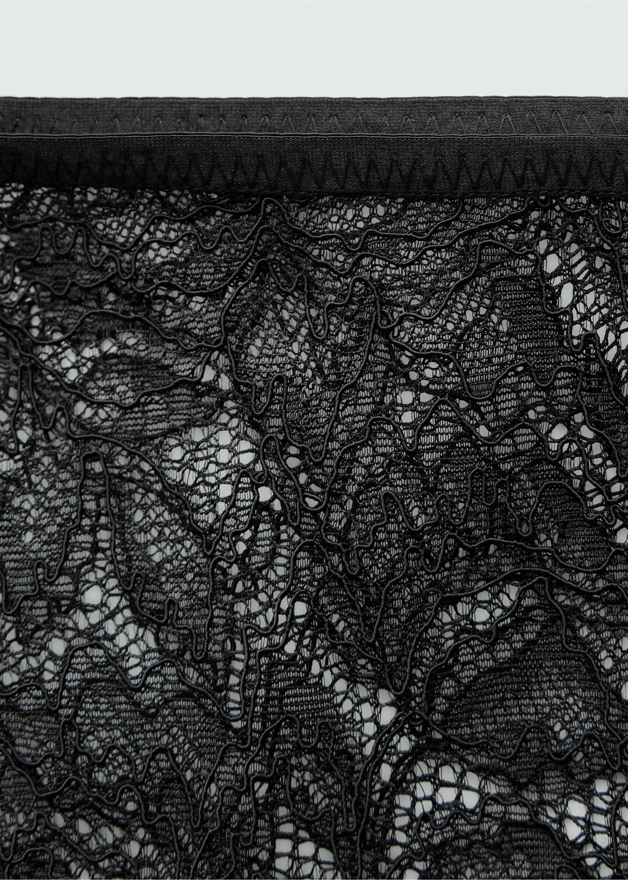 Semi-transparent guipure skirt - Details of the article 8, Black. Ref: 77099072-00.
