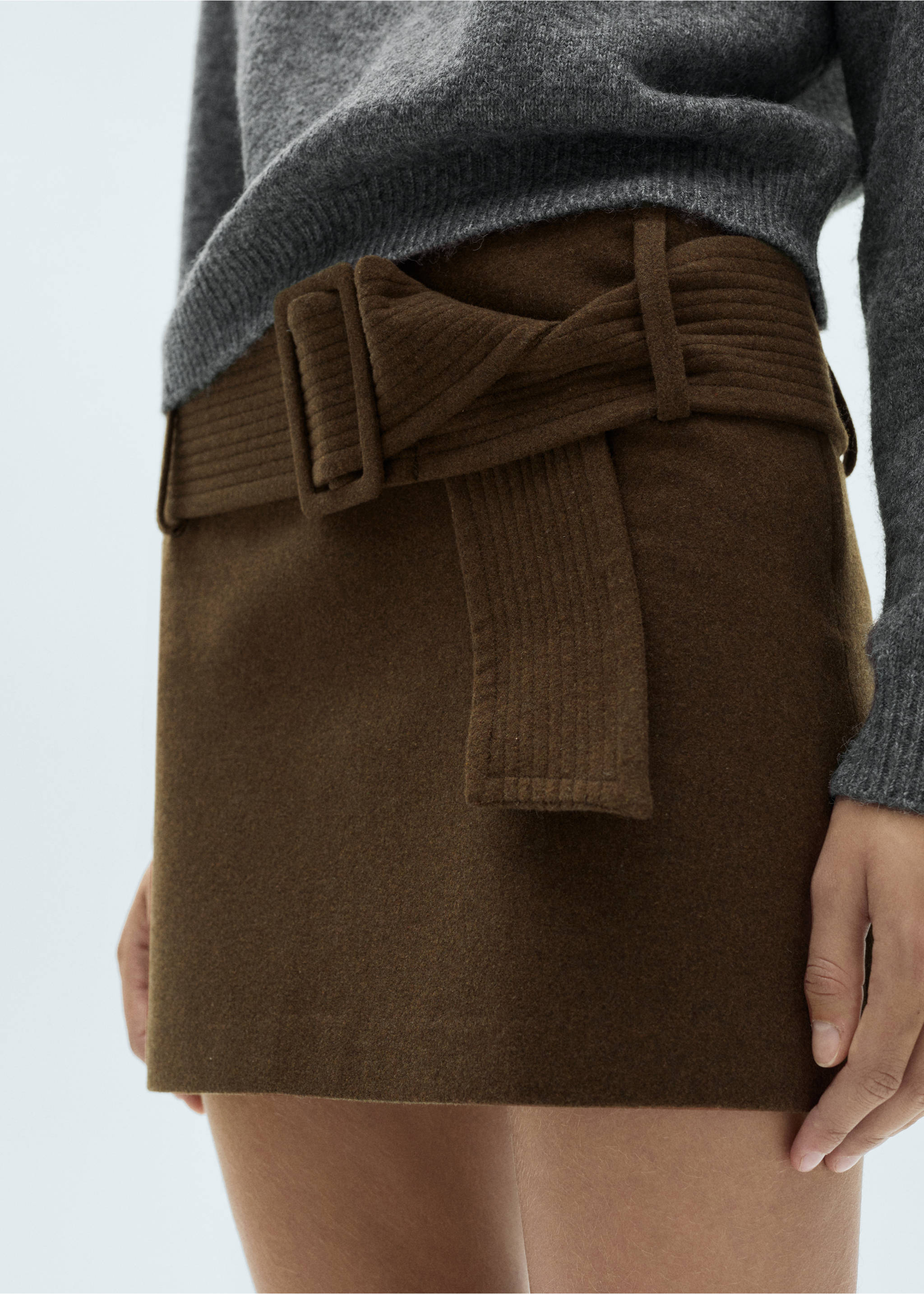 Wool mini-skirt with belt - Details of the article 6, Khaki. Ref: 77099406-00.