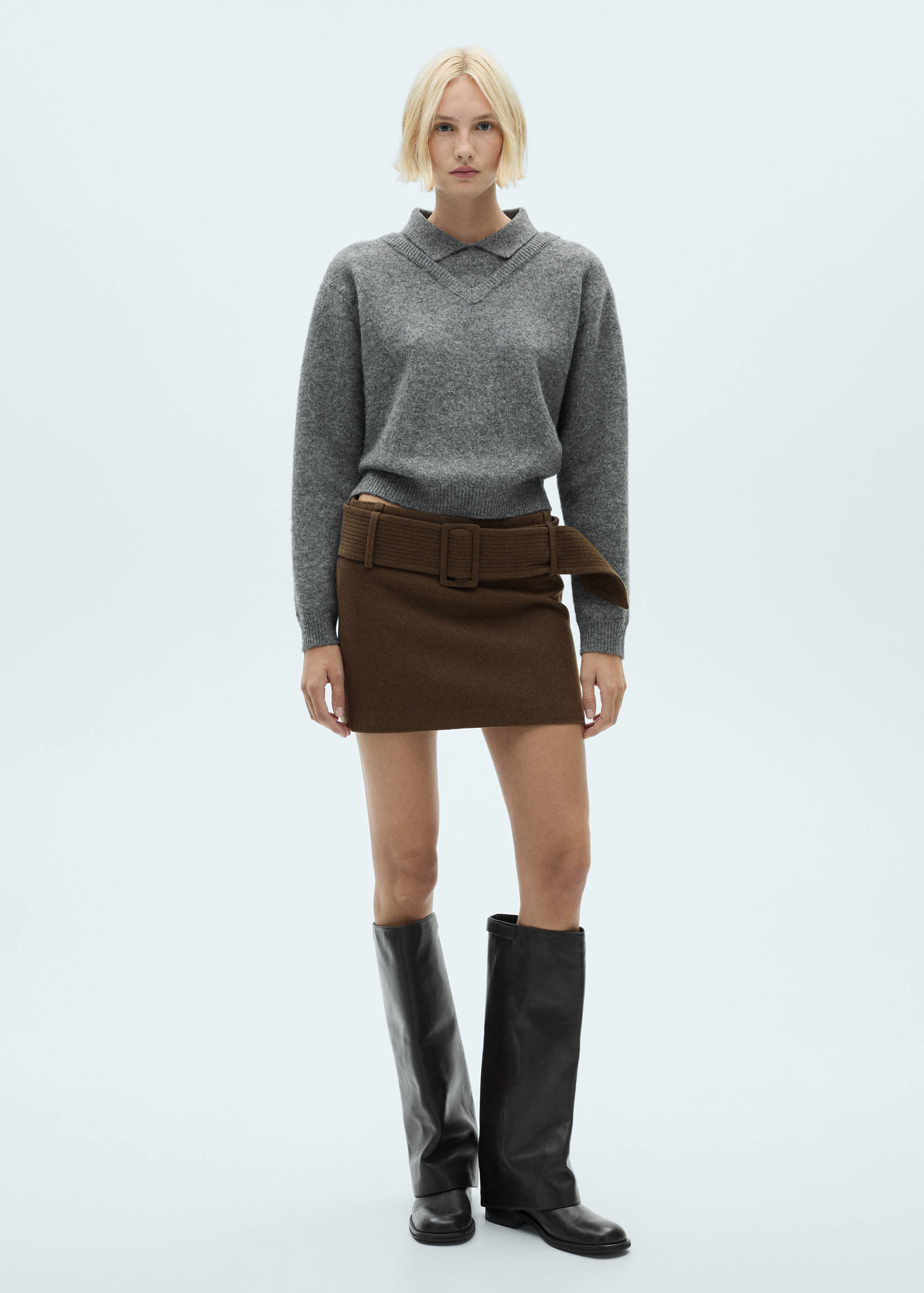 Wool mini-skirt with belt - Details of the article 2