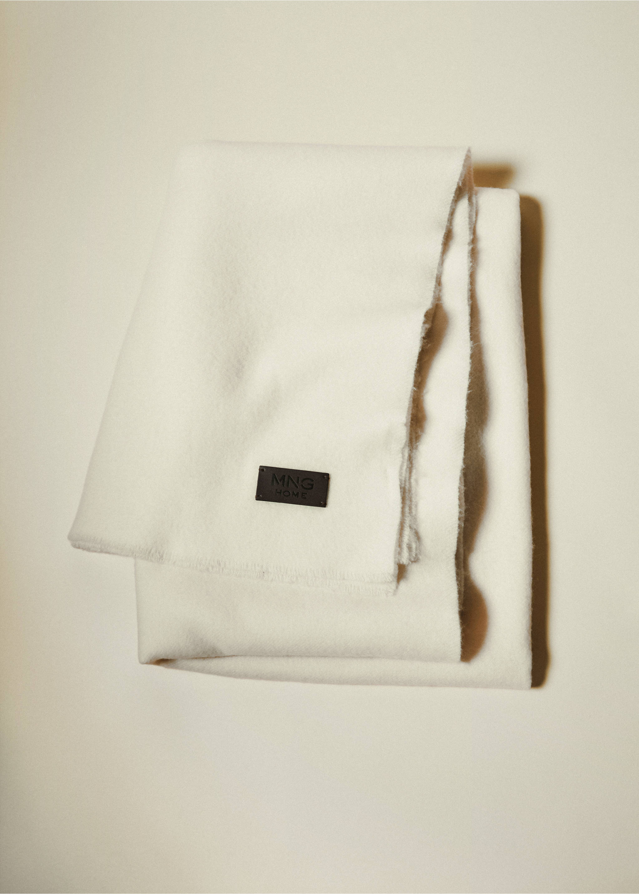 Soft wool and cashmere blanket - Details of the article 7, Off White. Ref: 77106317-00.