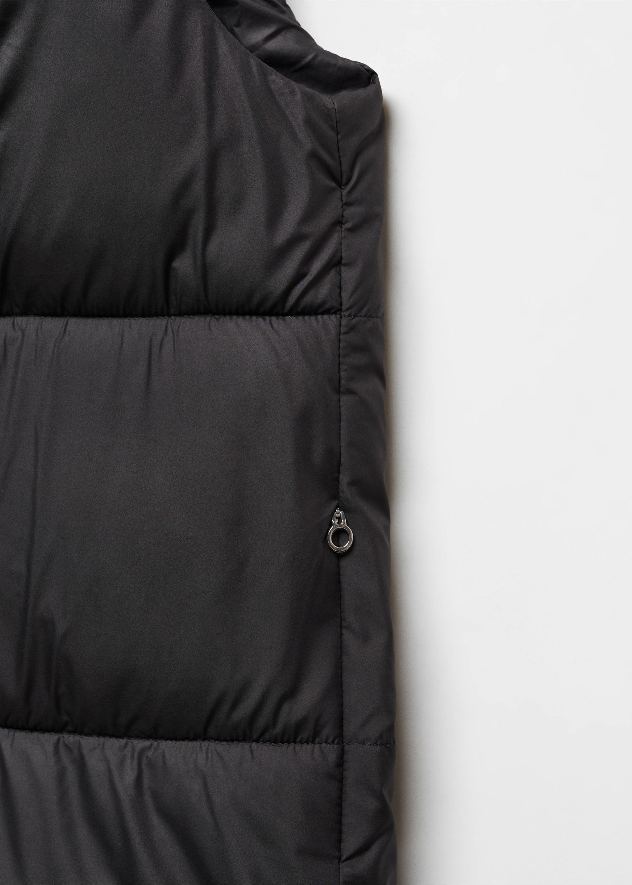 Lange Steppweste - Detail des Artikels 8, Schwarz. Ref: 77178265-00.