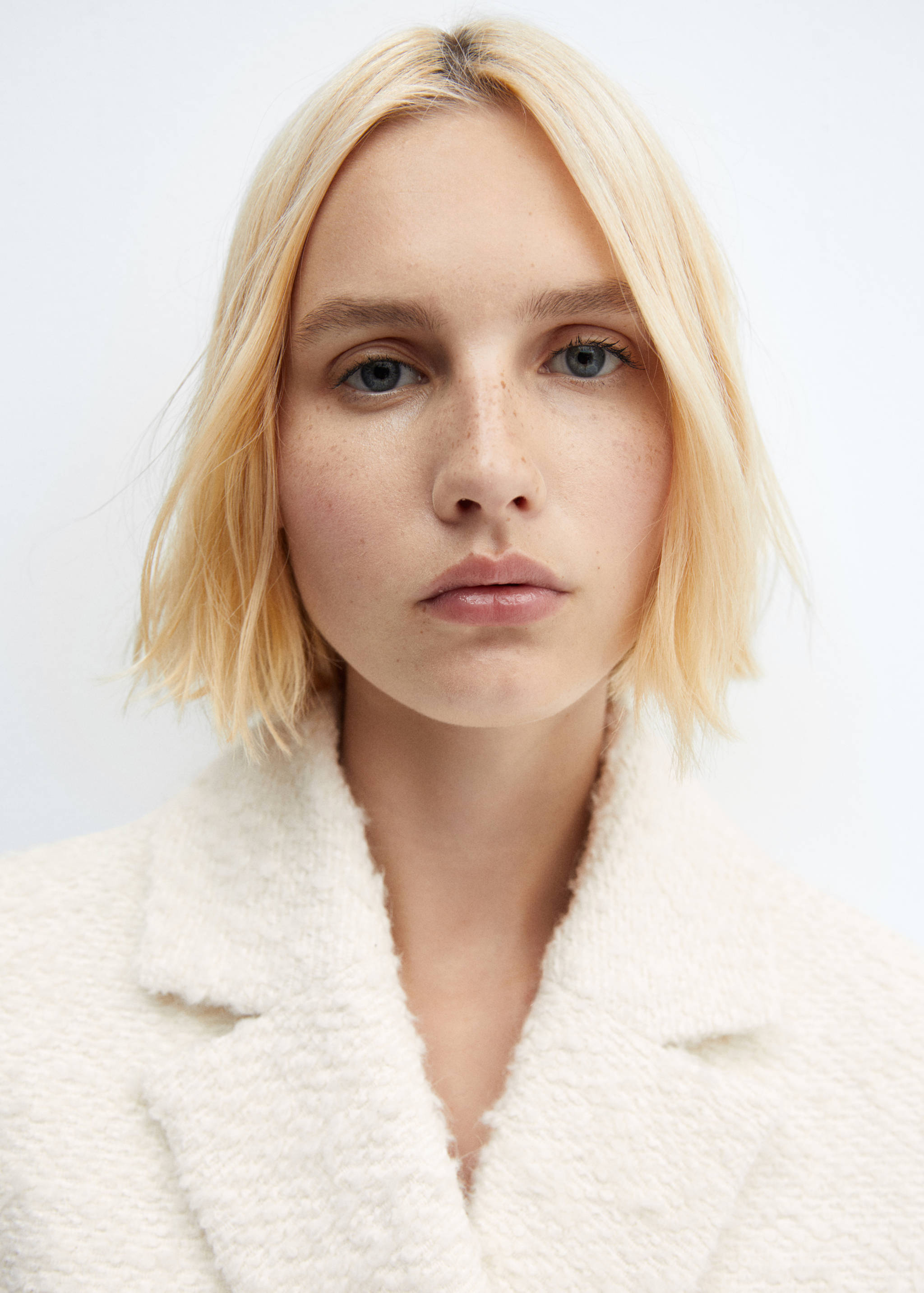 Kaput s reverima i remenom - Detalji artikla 1